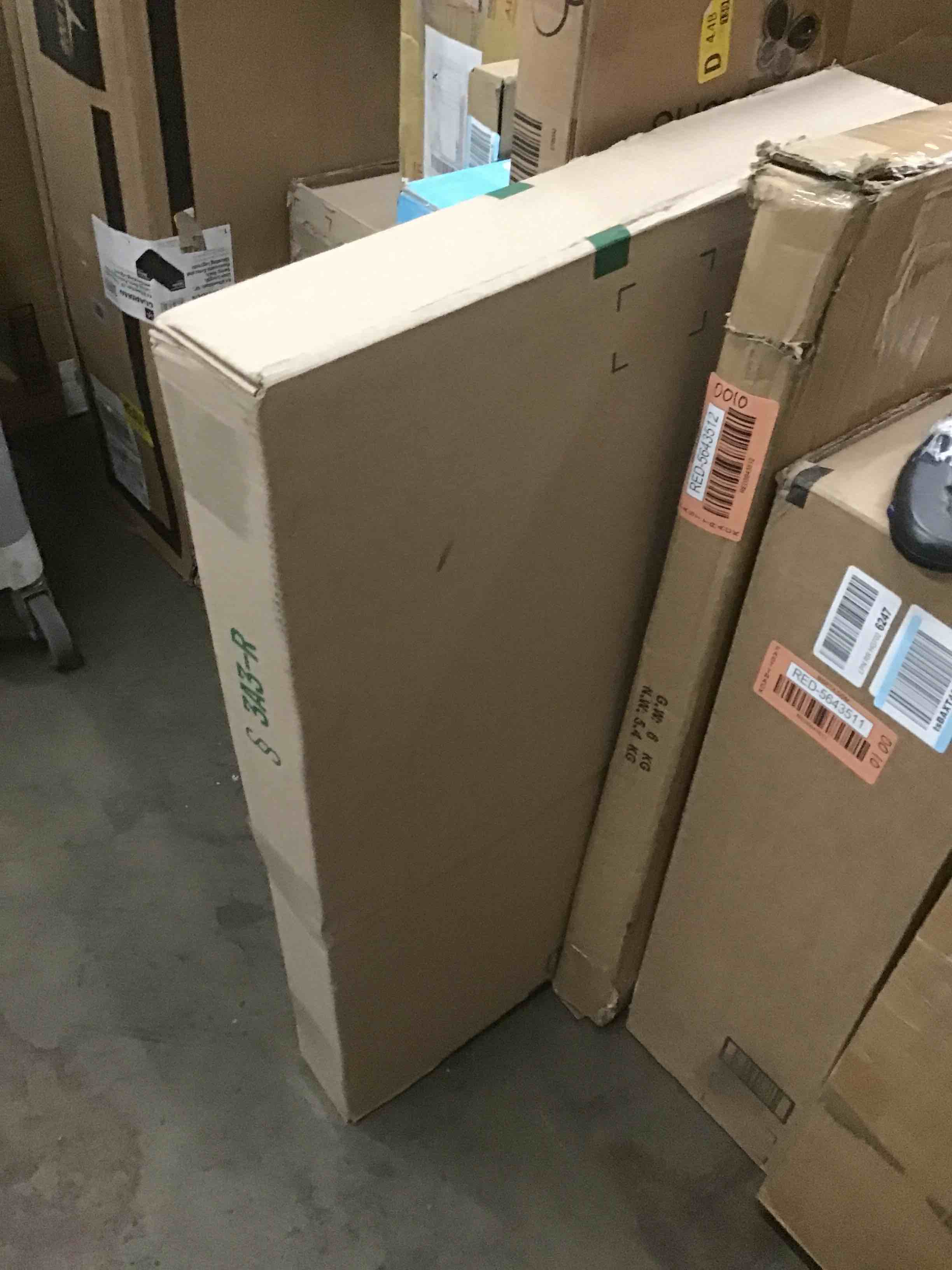 https://s3.amazonaws.com/lotting-images-prod/bidfta/RED5643513_1704211125993.jpeg
