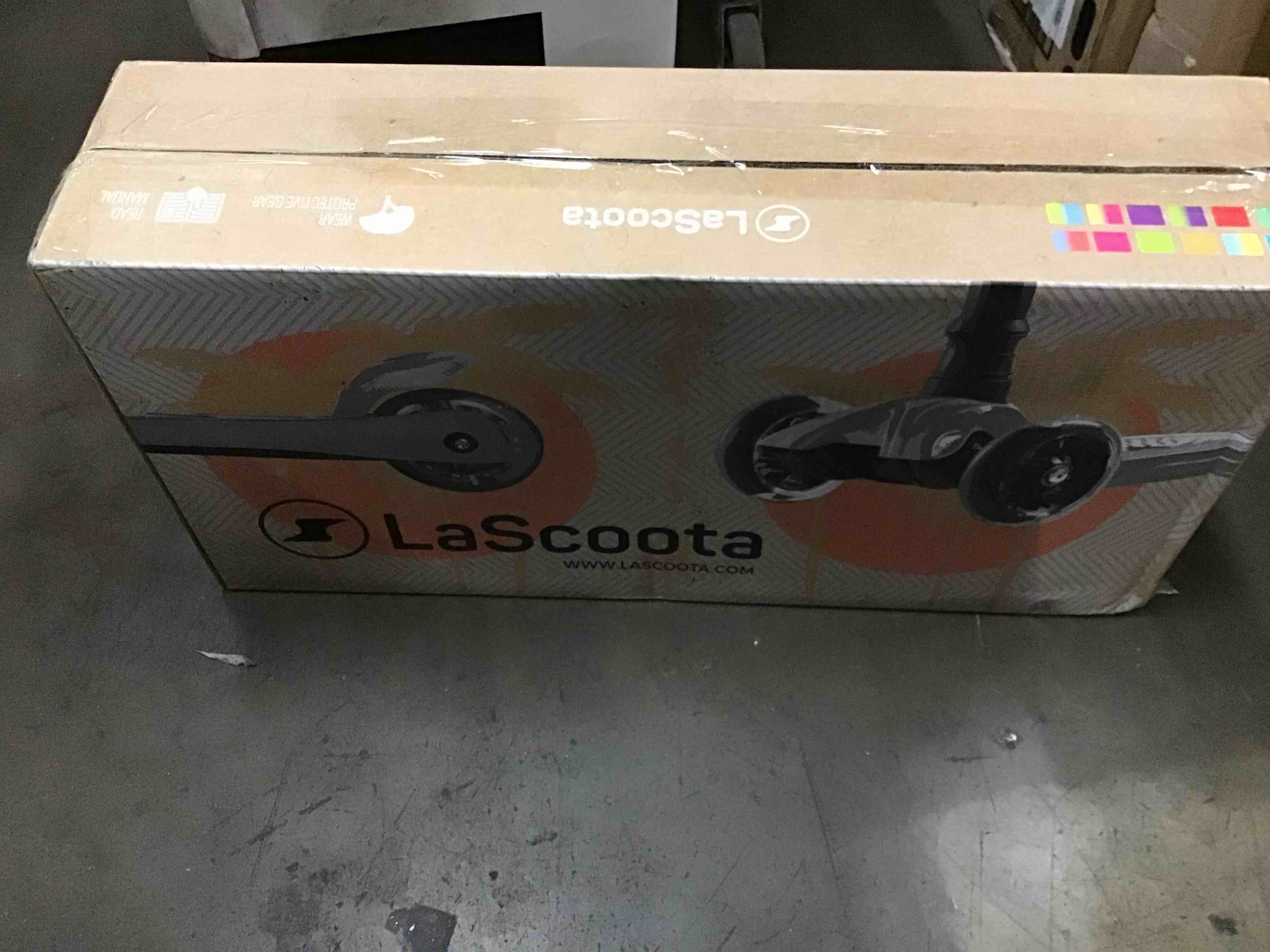 https://s3.amazonaws.com/lotting-images-prod/bidfta/RED5643561_1704228358300.jpeg