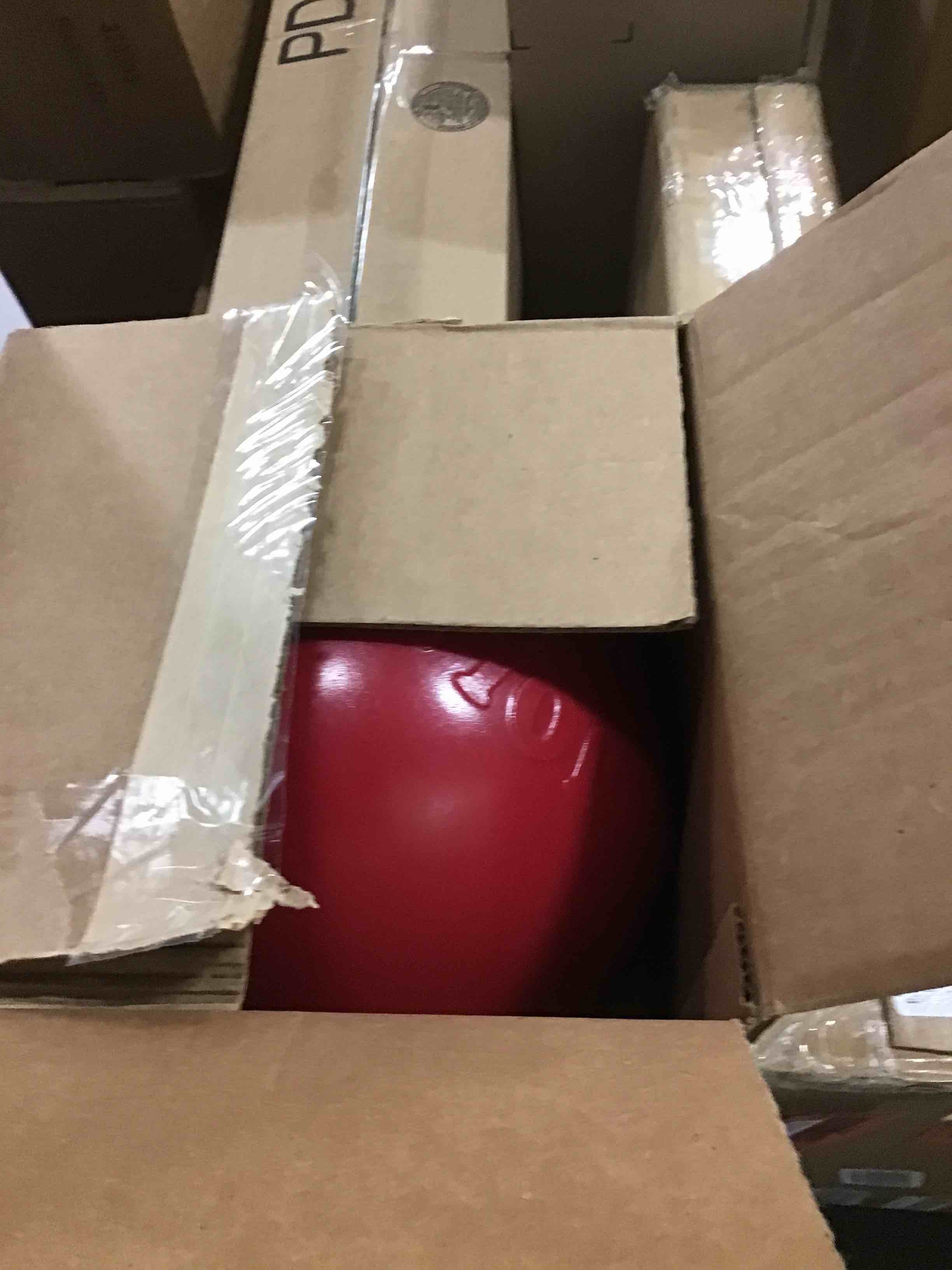 https://s3.amazonaws.com/lotting-images-prod/bidfta/RED5645130_1704206813430.jpeg