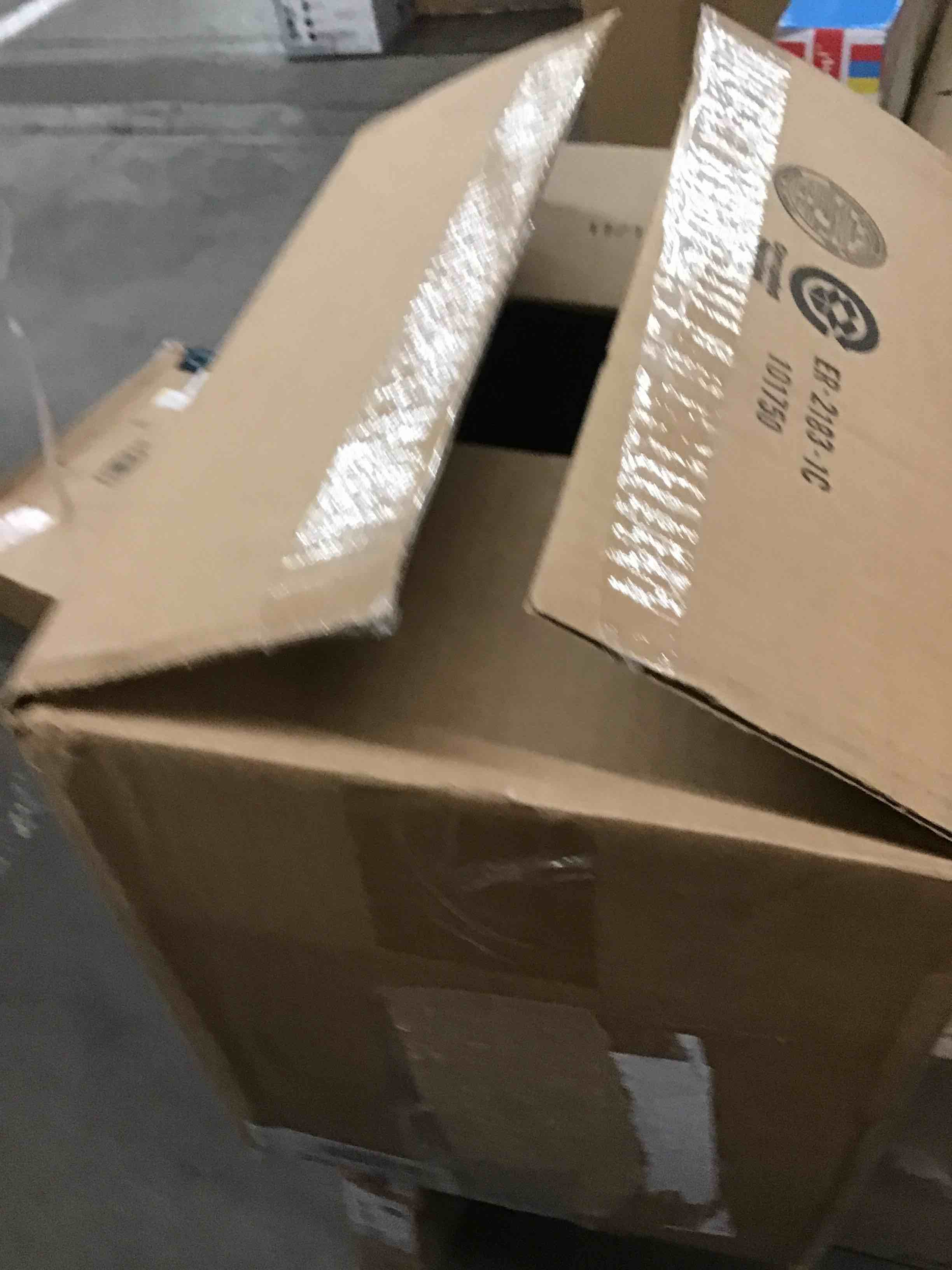 https://s3.amazonaws.com/lotting-images-prod/bidfta/RED5645392_1704556994942.jpeg
