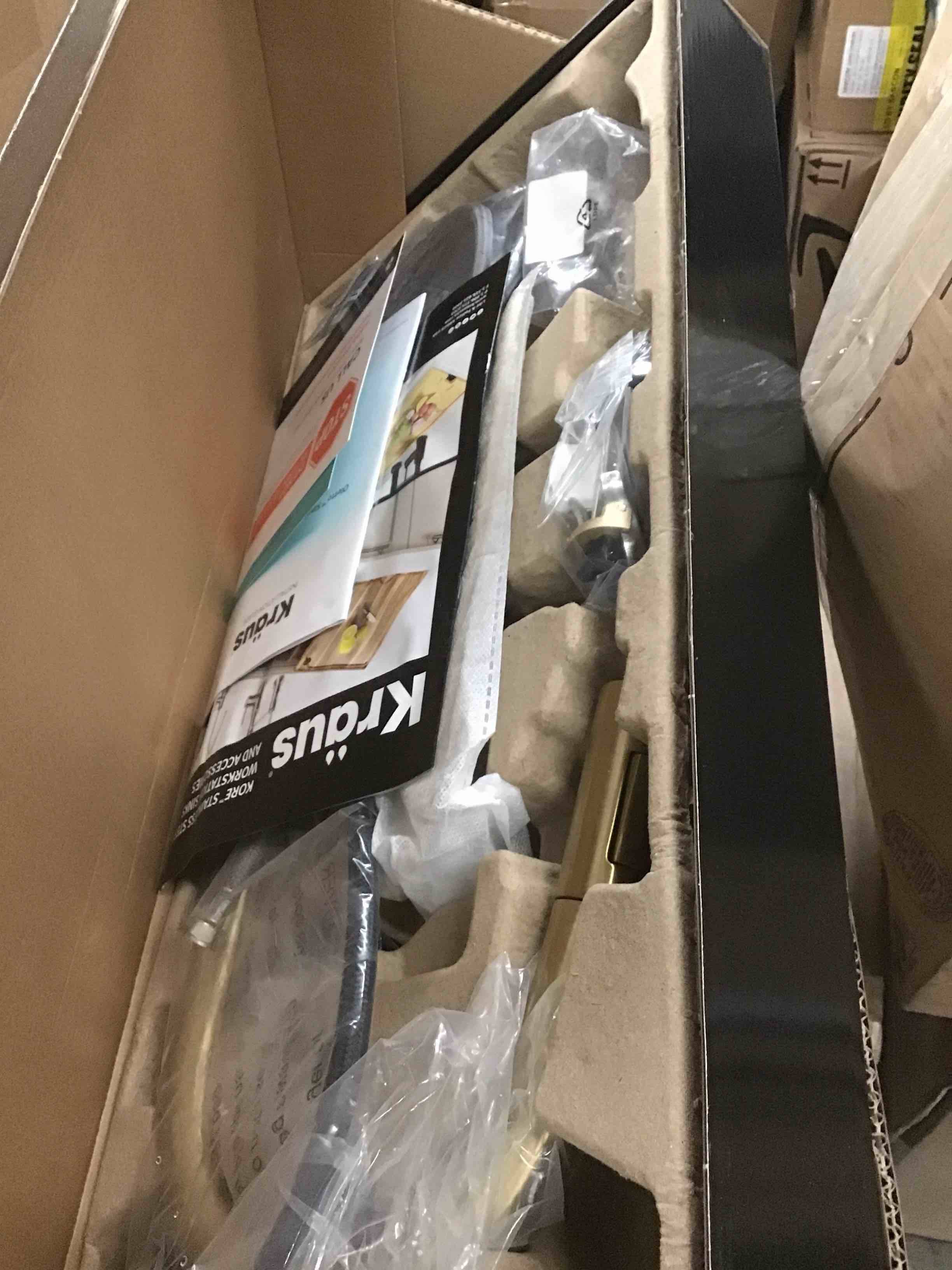 https://s3.amazonaws.com/lotting-images-prod/bidfta/RED5645456_1704720344112.jpeg