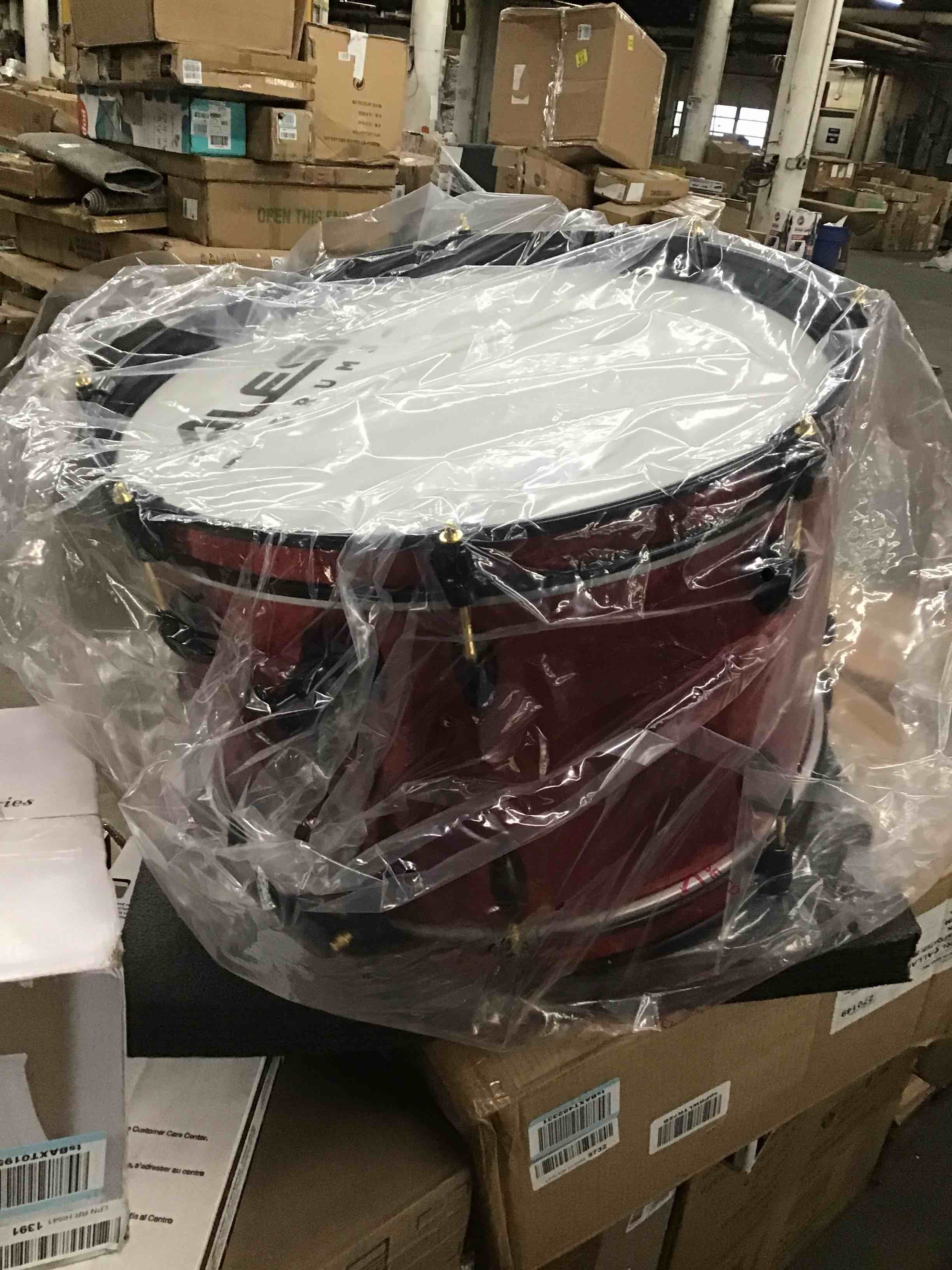 https://s3.amazonaws.com/lotting-images-prod/bidfta/RED5645488_1704724971397.jpeg