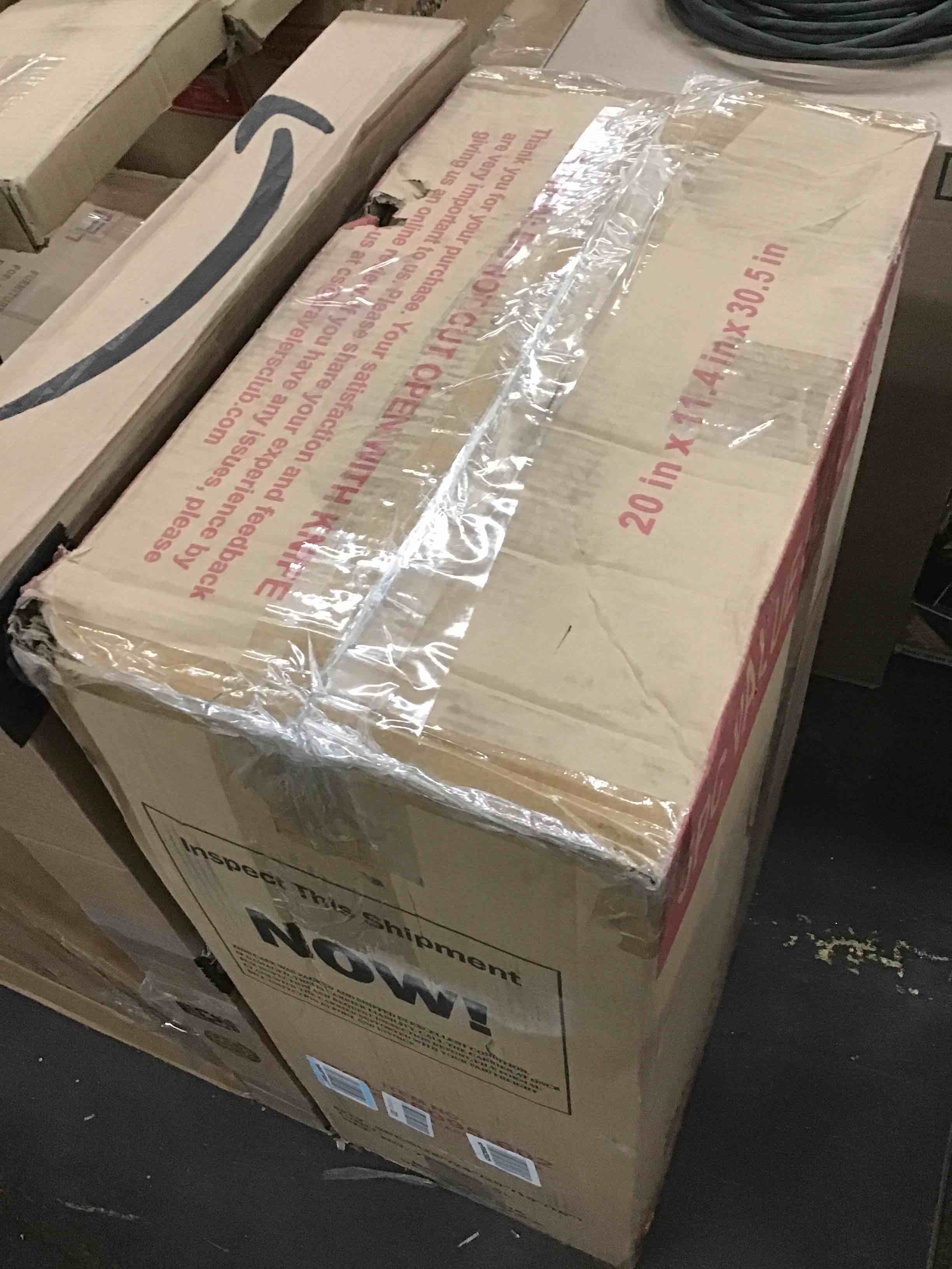 https://s3.amazonaws.com/lotting-images-prod/bidfta/RED5645631_1705433695216.jpeg