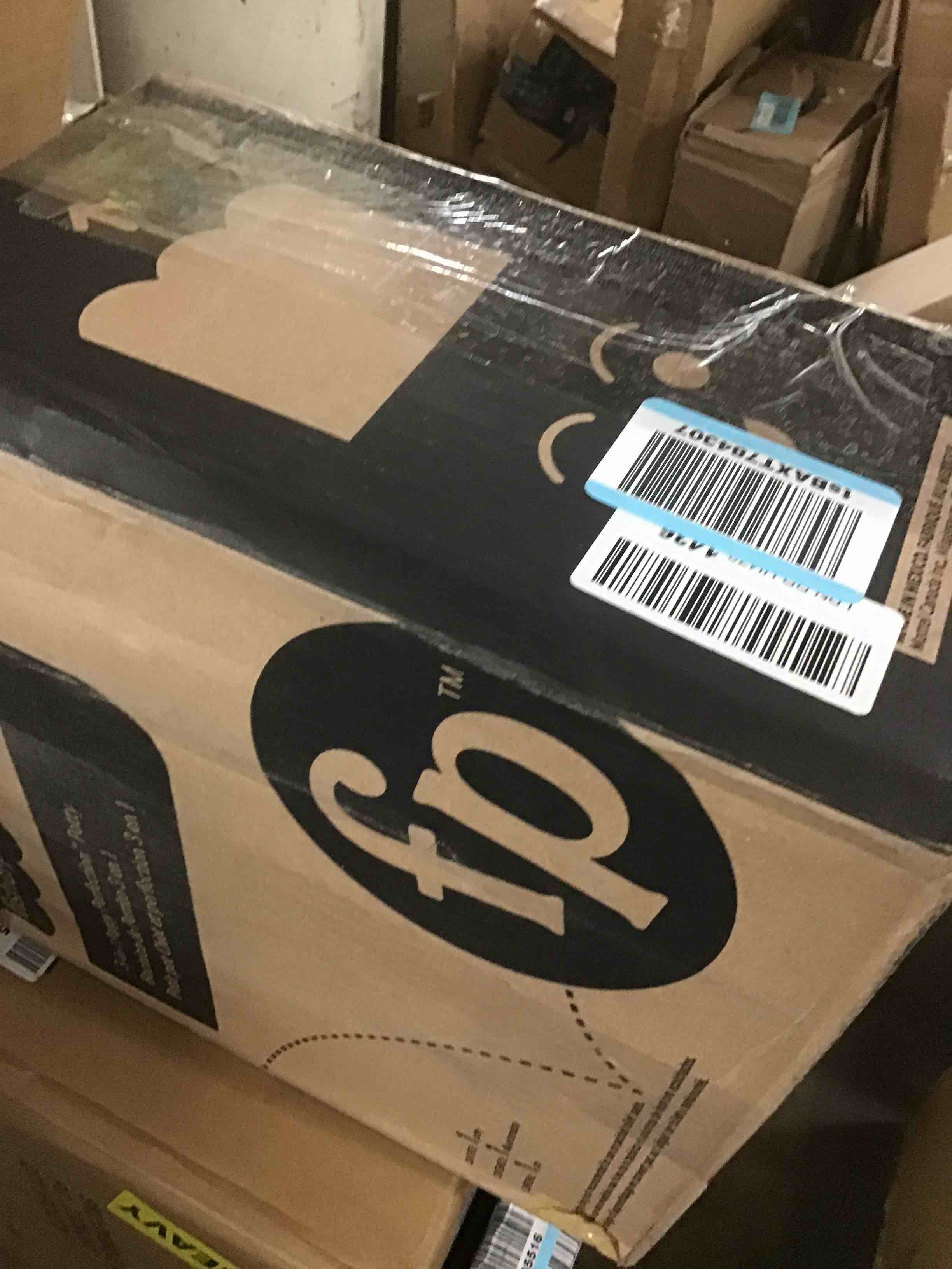 https://s3.amazonaws.com/lotting-images-prod/bidfta/RED5646830_1708356925989.jpeg