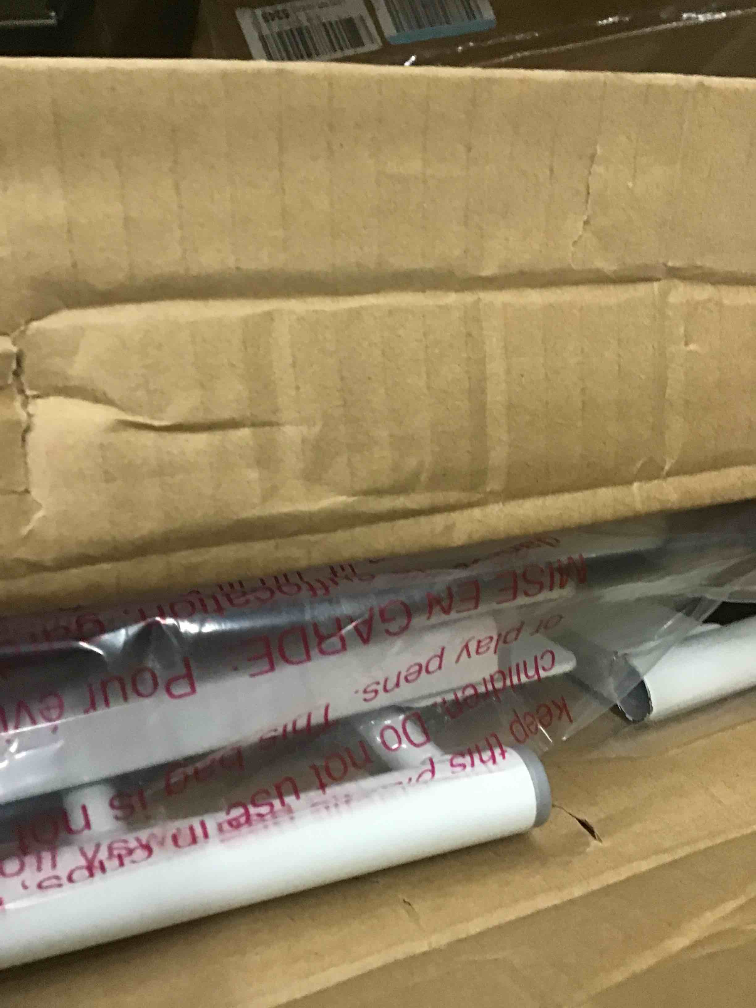 https://s3.amazonaws.com/lotting-images-prod/bidfta/RED5646840_1708358886077.jpeg
