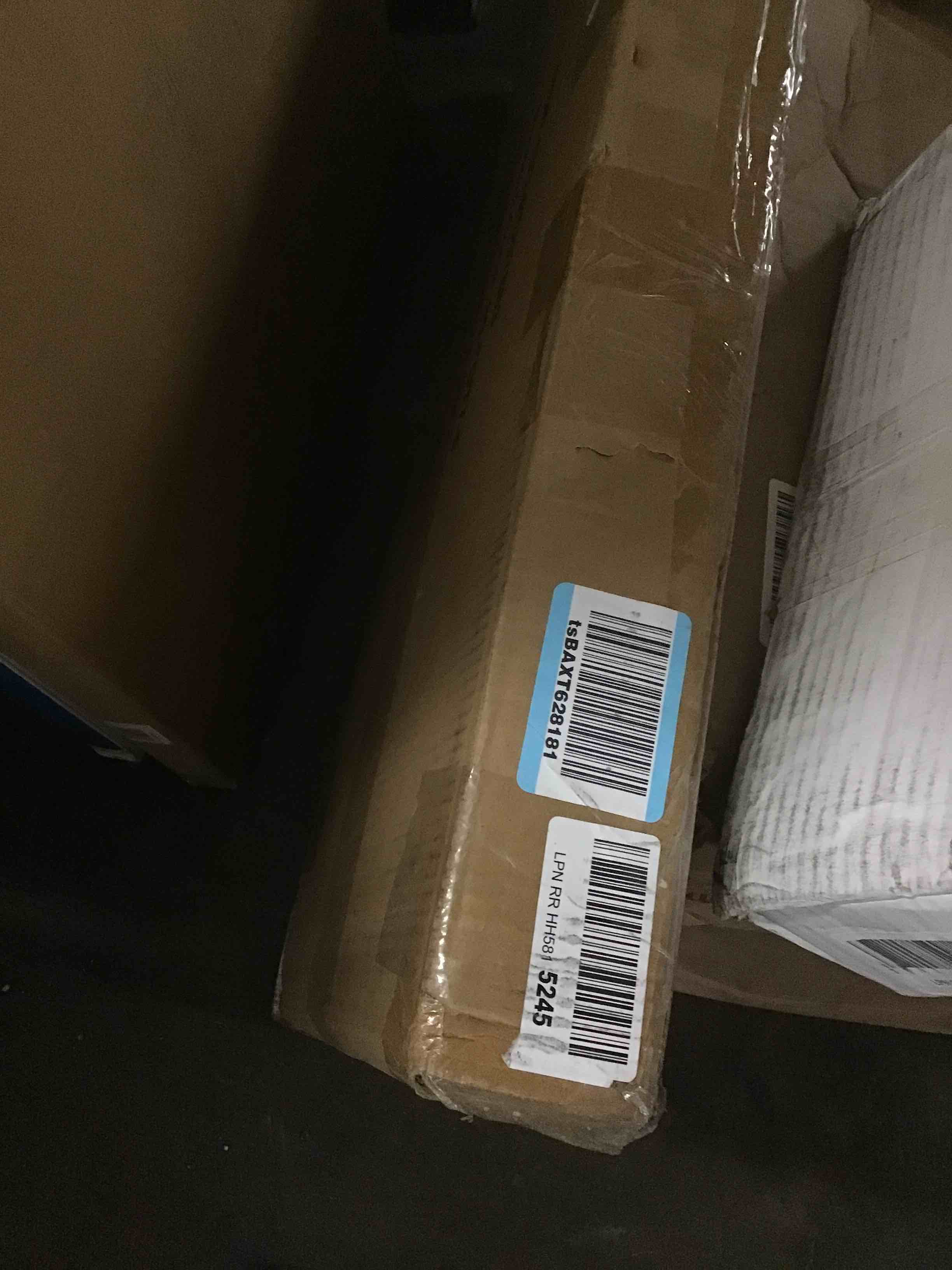 https://s3.amazonaws.com/lotting-images-prod/bidfta/RED5646841_1708359135106.jpeg
