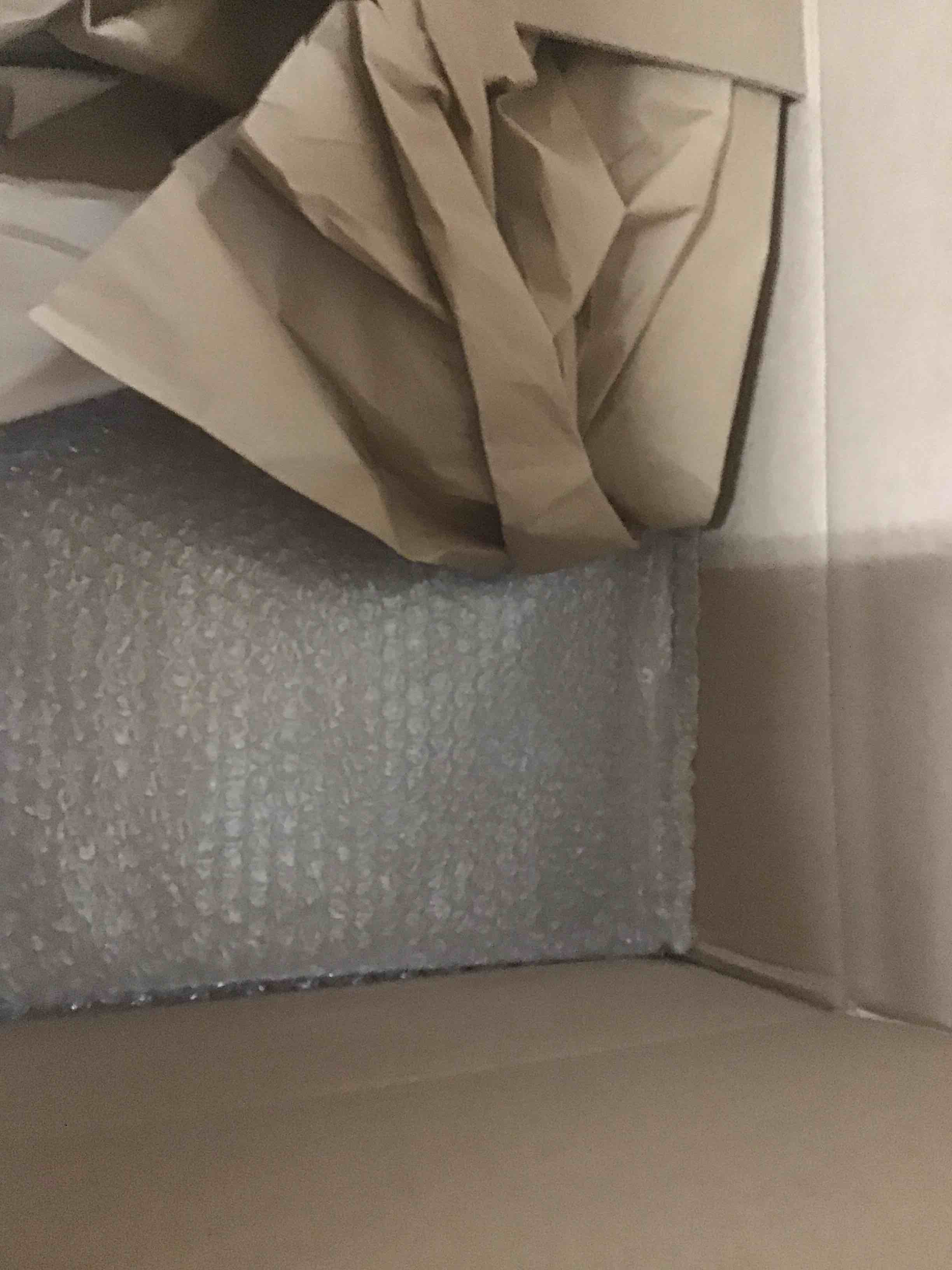 https://s3.amazonaws.com/lotting-images-prod/bidfta/RED5646845_1708360140422.jpeg