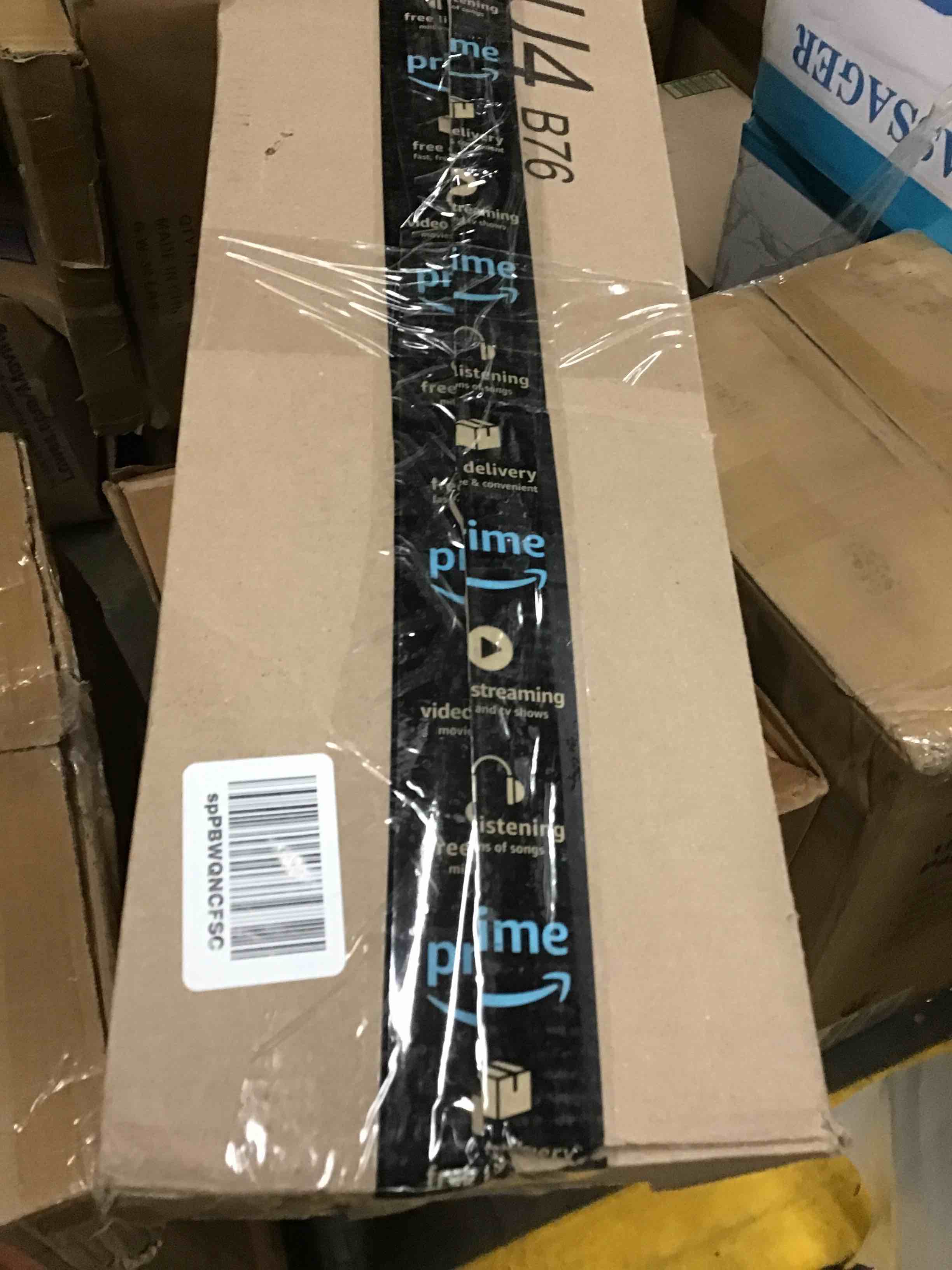 https://s3.amazonaws.com/lotting-images-prod/bidfta/RED5647613_1712840676550.jpeg