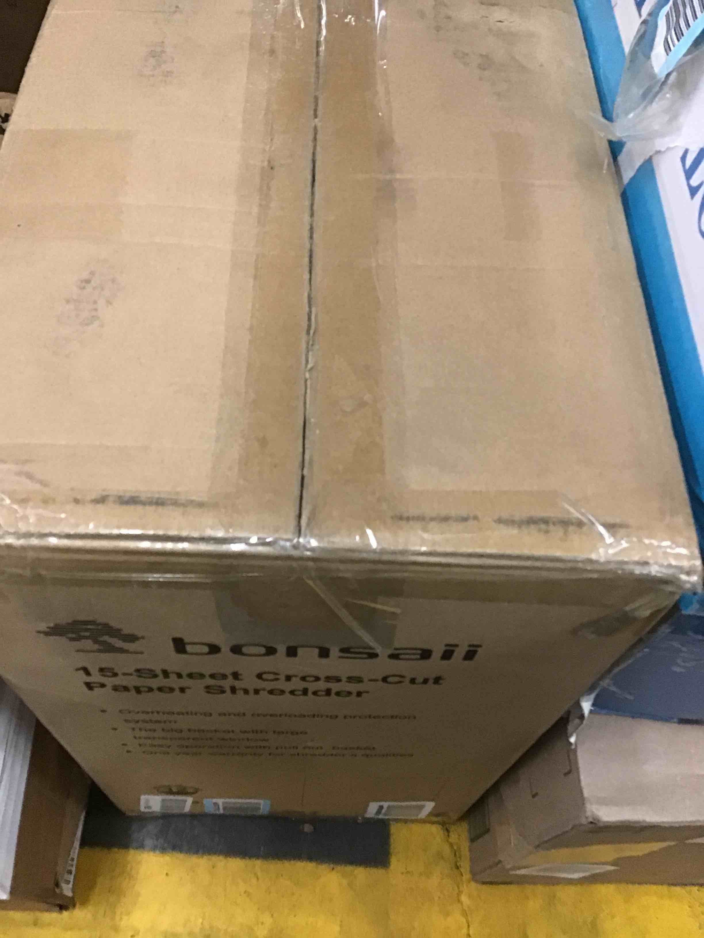https://s3.amazonaws.com/lotting-images-prod/bidfta/RED5647615_1712840854733.jpeg