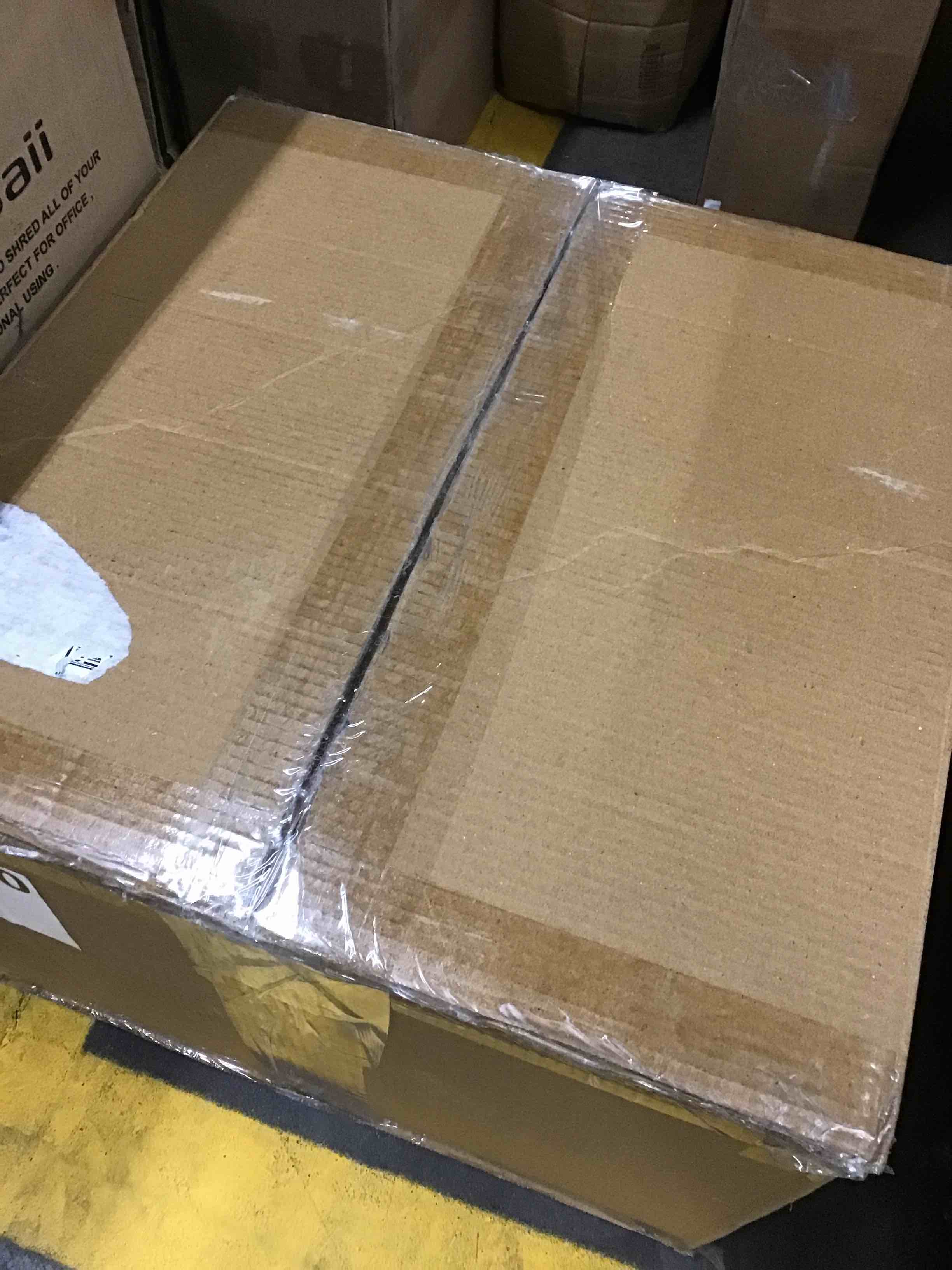 https://s3.amazonaws.com/lotting-images-prod/bidfta/RED5647620_1712841363457.jpeg