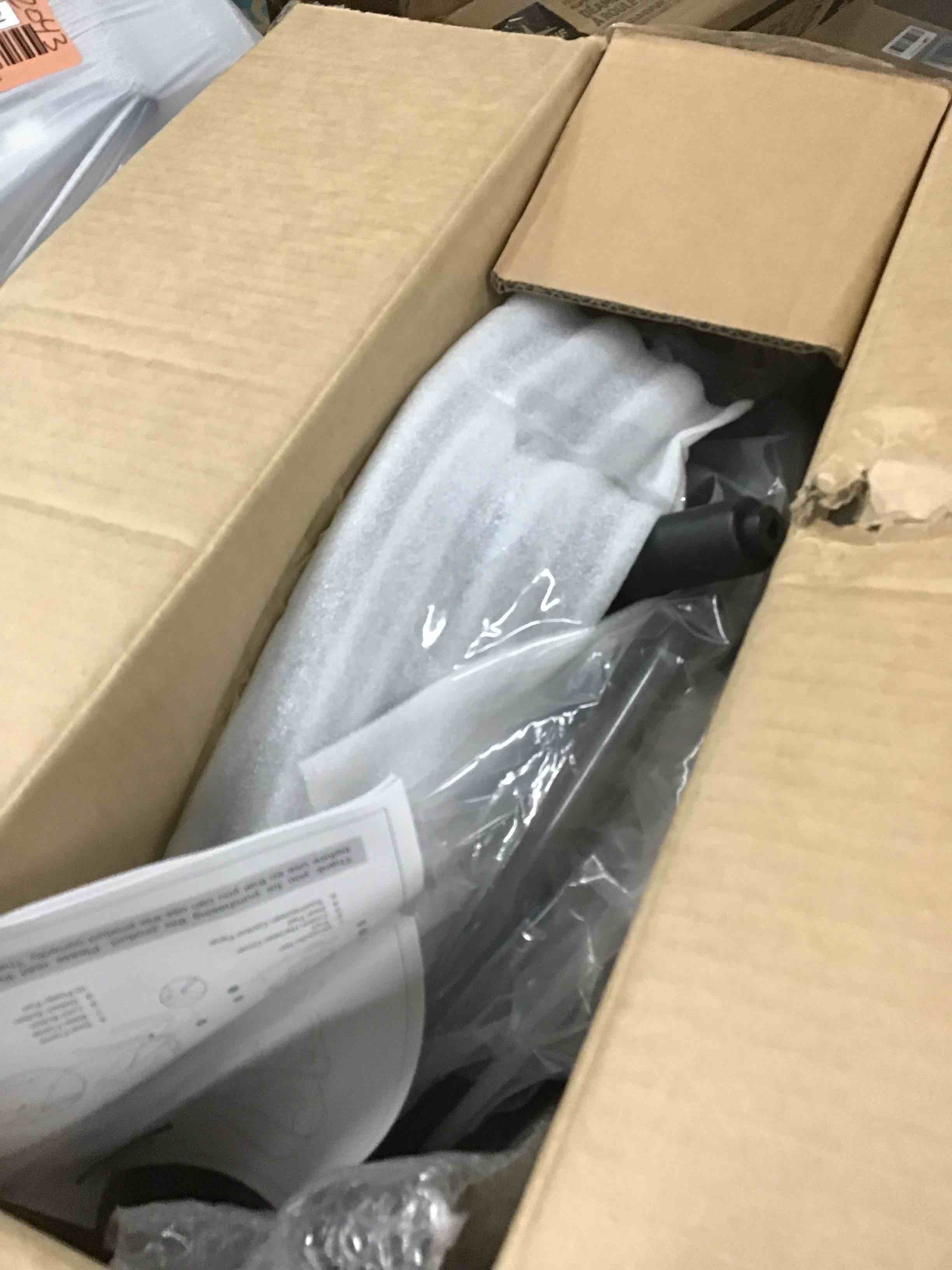 https://s3.amazonaws.com/lotting-images-prod/bidfta/RED5647623_1712841623959.jpeg