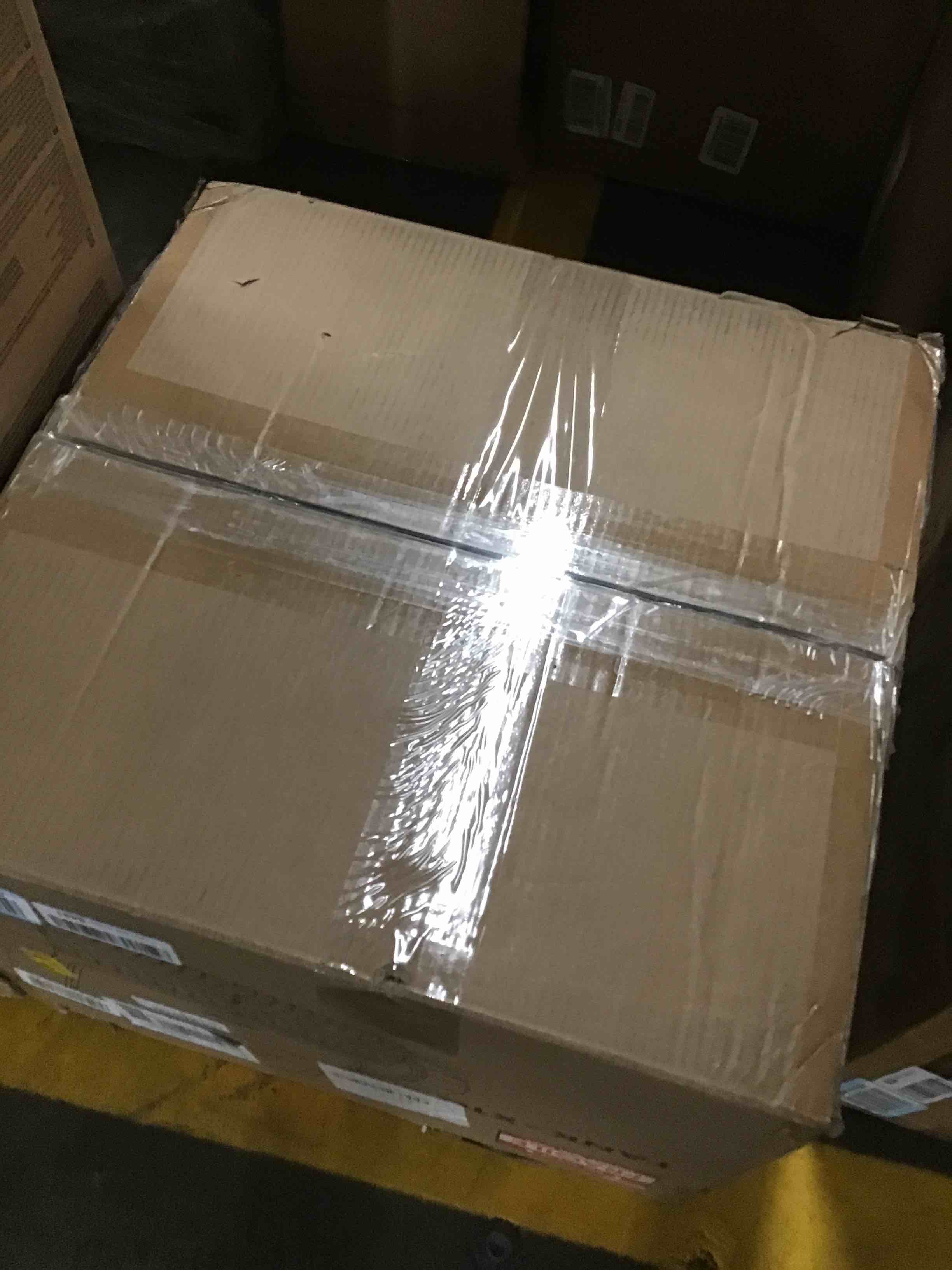 https://s3.amazonaws.com/lotting-images-prod/bidfta/RED5647657_1712847143344.jpeg