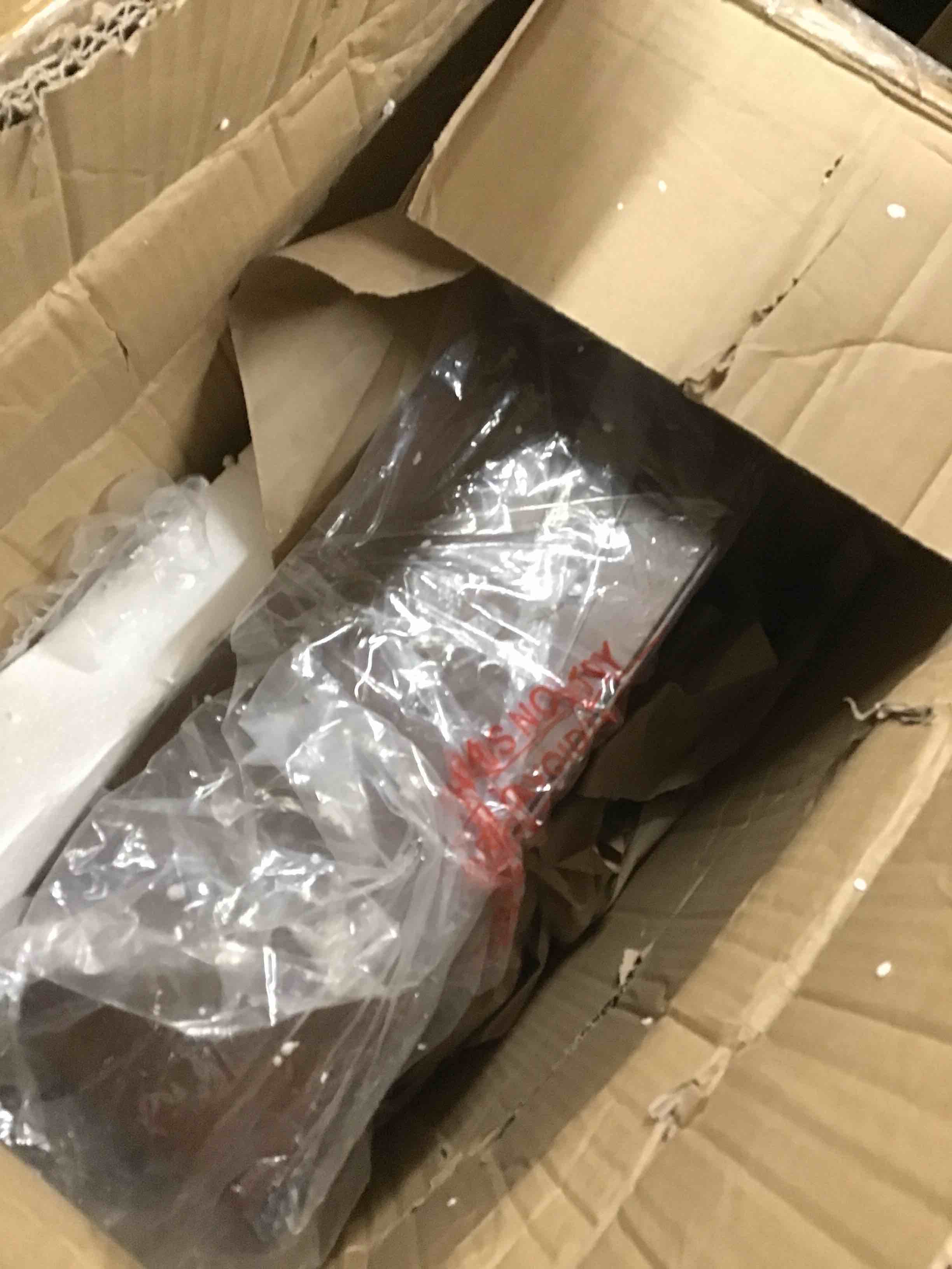 https://s3.amazonaws.com/lotting-images-prod/bidfta/RED5647664_1712847800307.jpeg