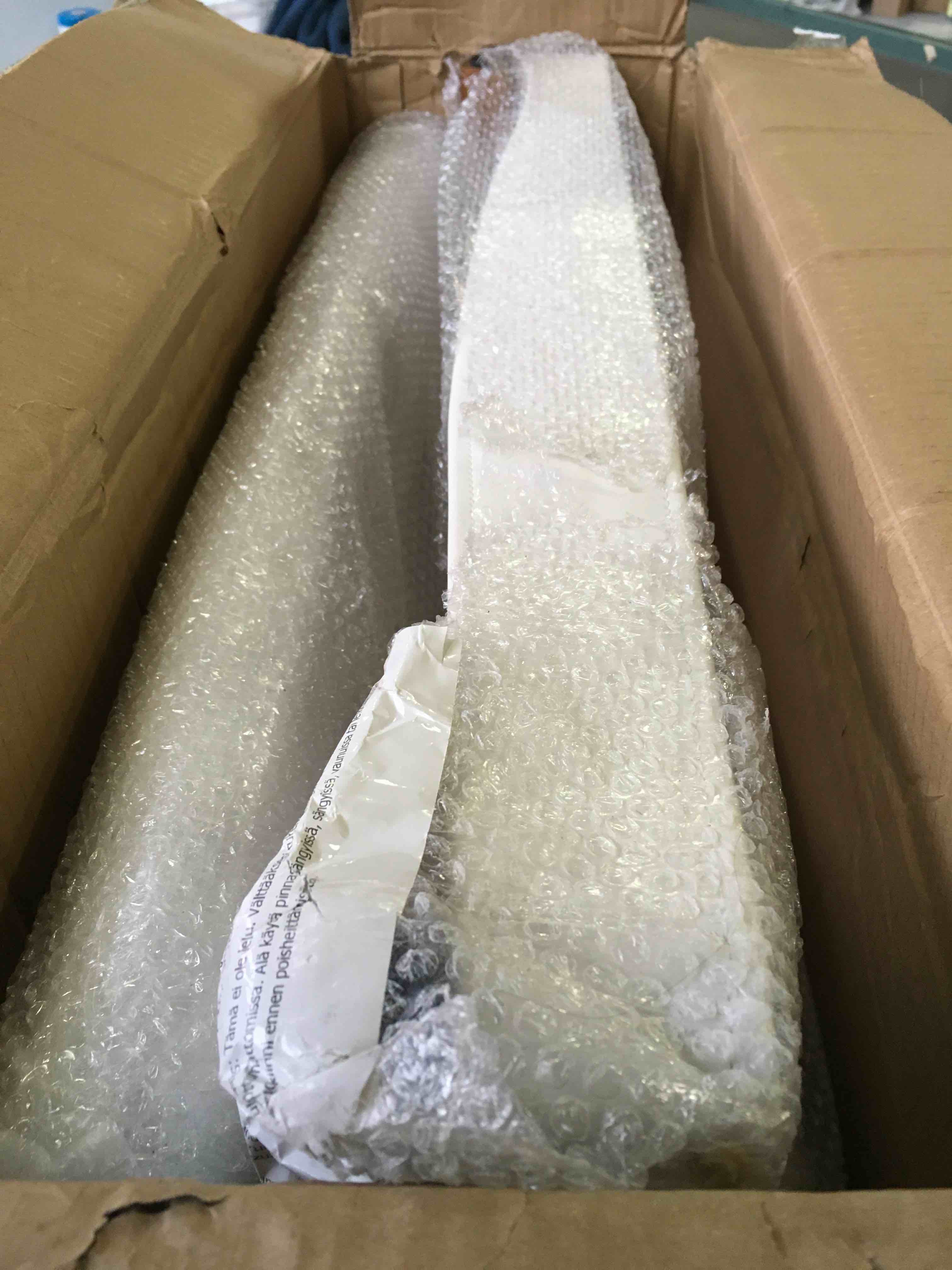 https://s3.amazonaws.com/lotting-images-prod/bidfta/RED5648525_1697720707470.jpeg
