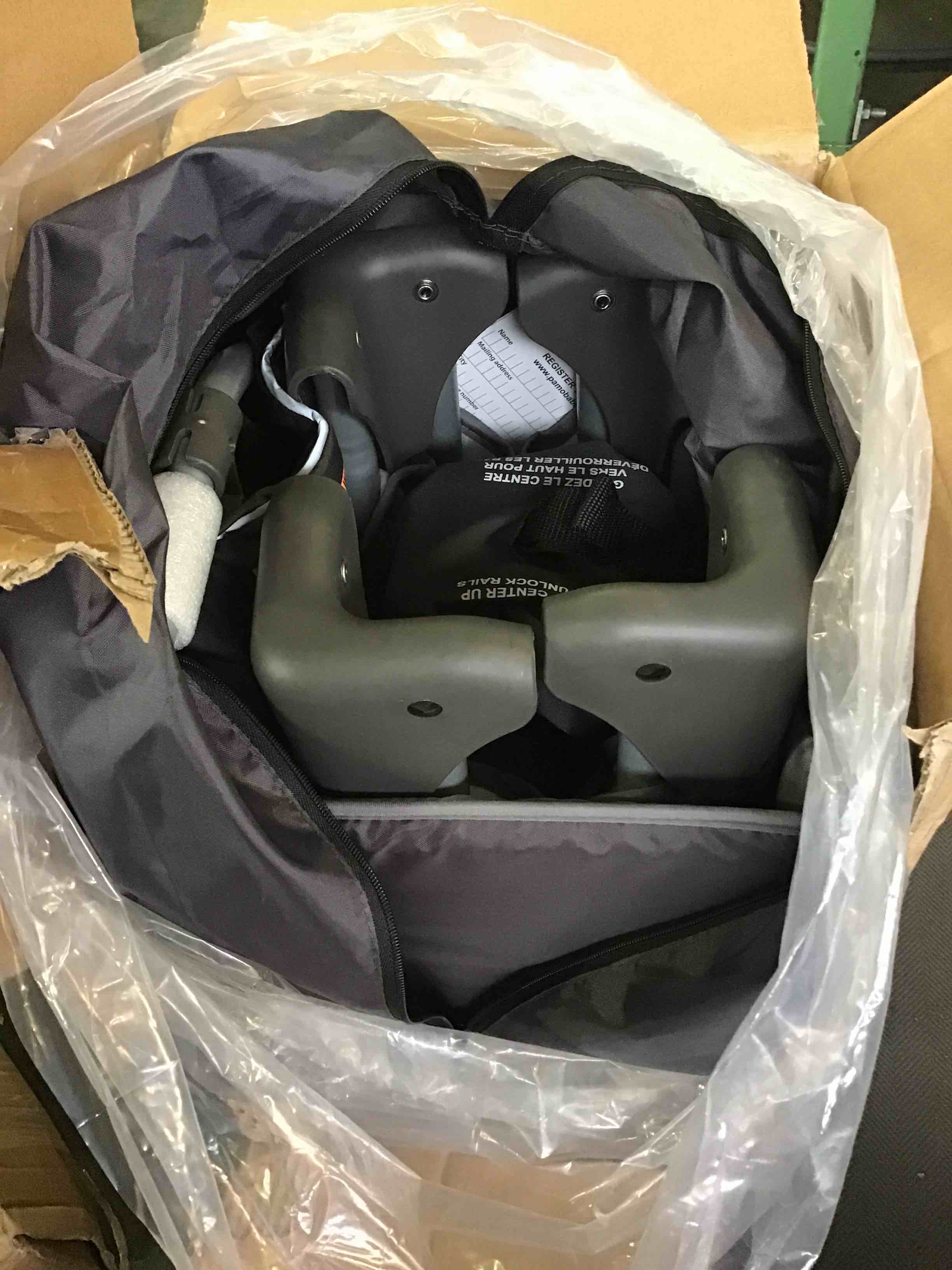 https://s3.amazonaws.com/lotting-images-prod/bidfta/RED5651203_1697741401292.jpeg
