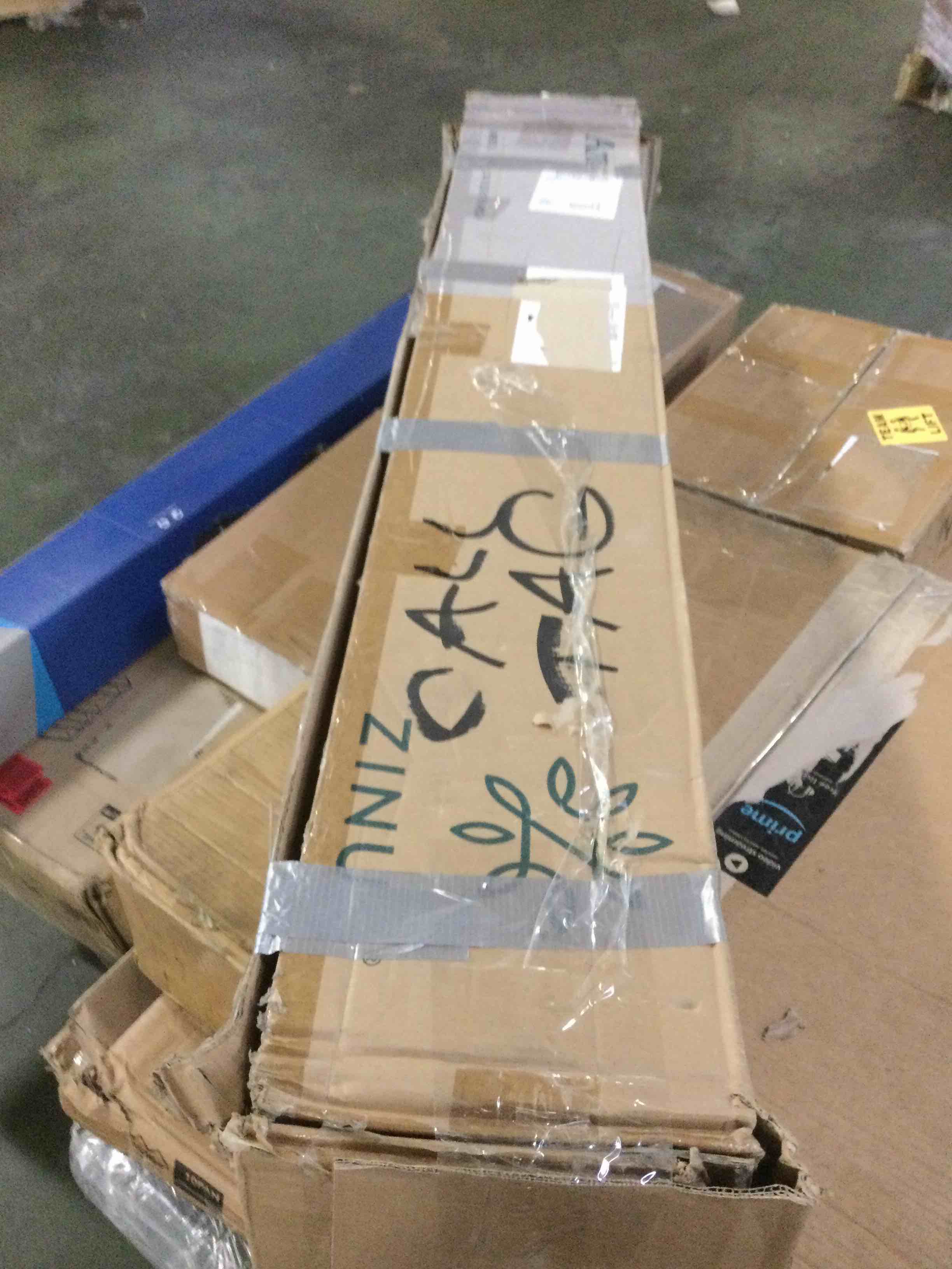 https://s3.amazonaws.com/lotting-images-prod/bidfta/RED5651554_1698237776808.jpeg