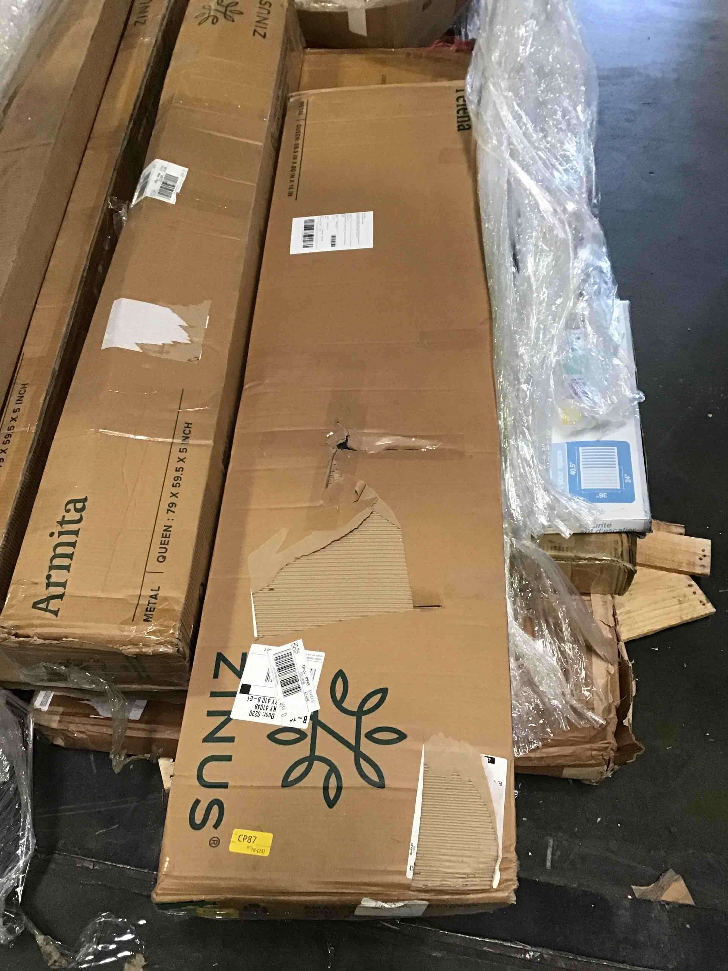 https://s3.amazonaws.com/lotting-images-prod/bidfta/RED5652040_1698773413950.jpeg