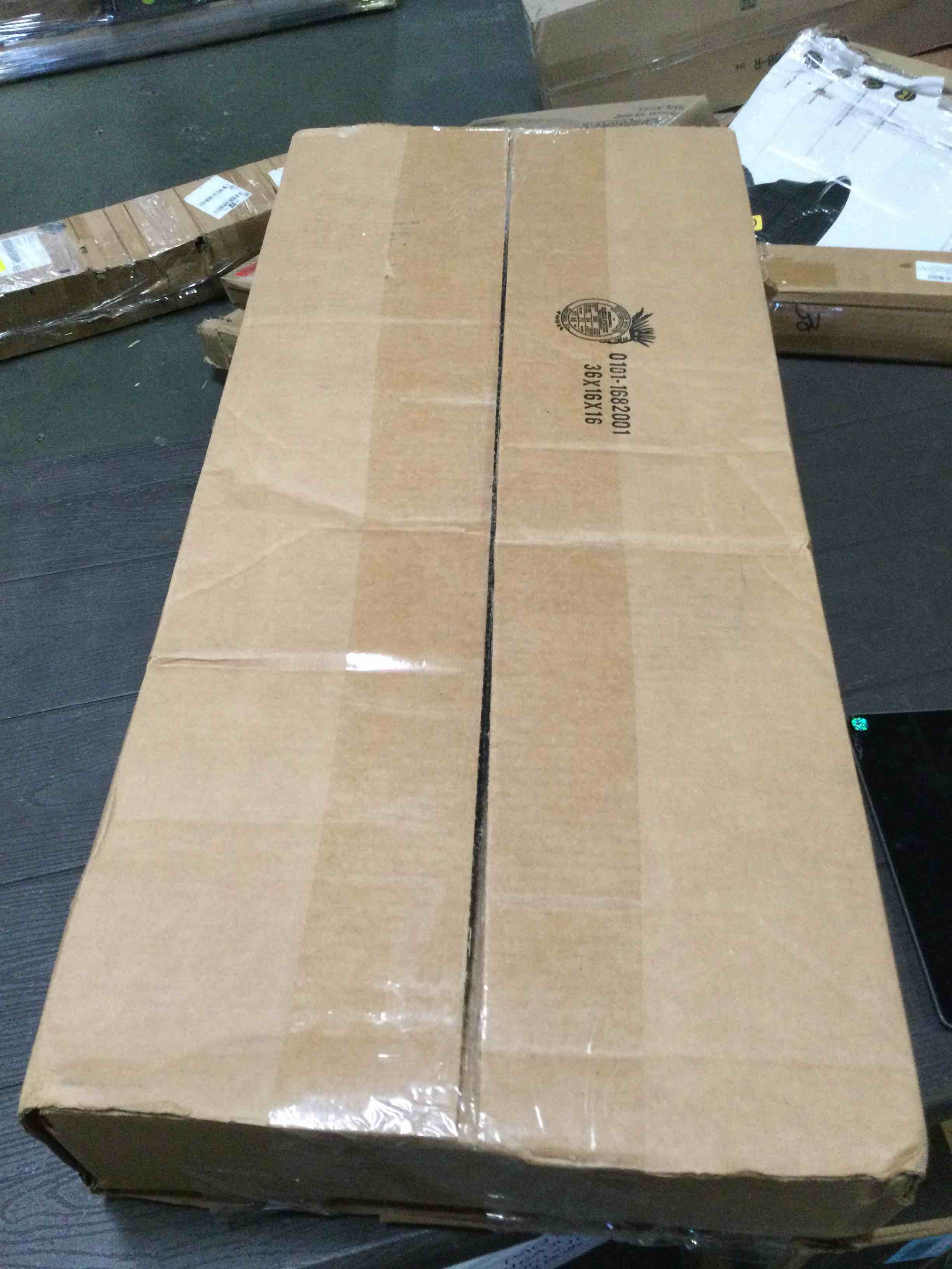 https://s3.amazonaws.com/lotting-images-prod/bidfta/RED5652165_1698865799020.jpeg
