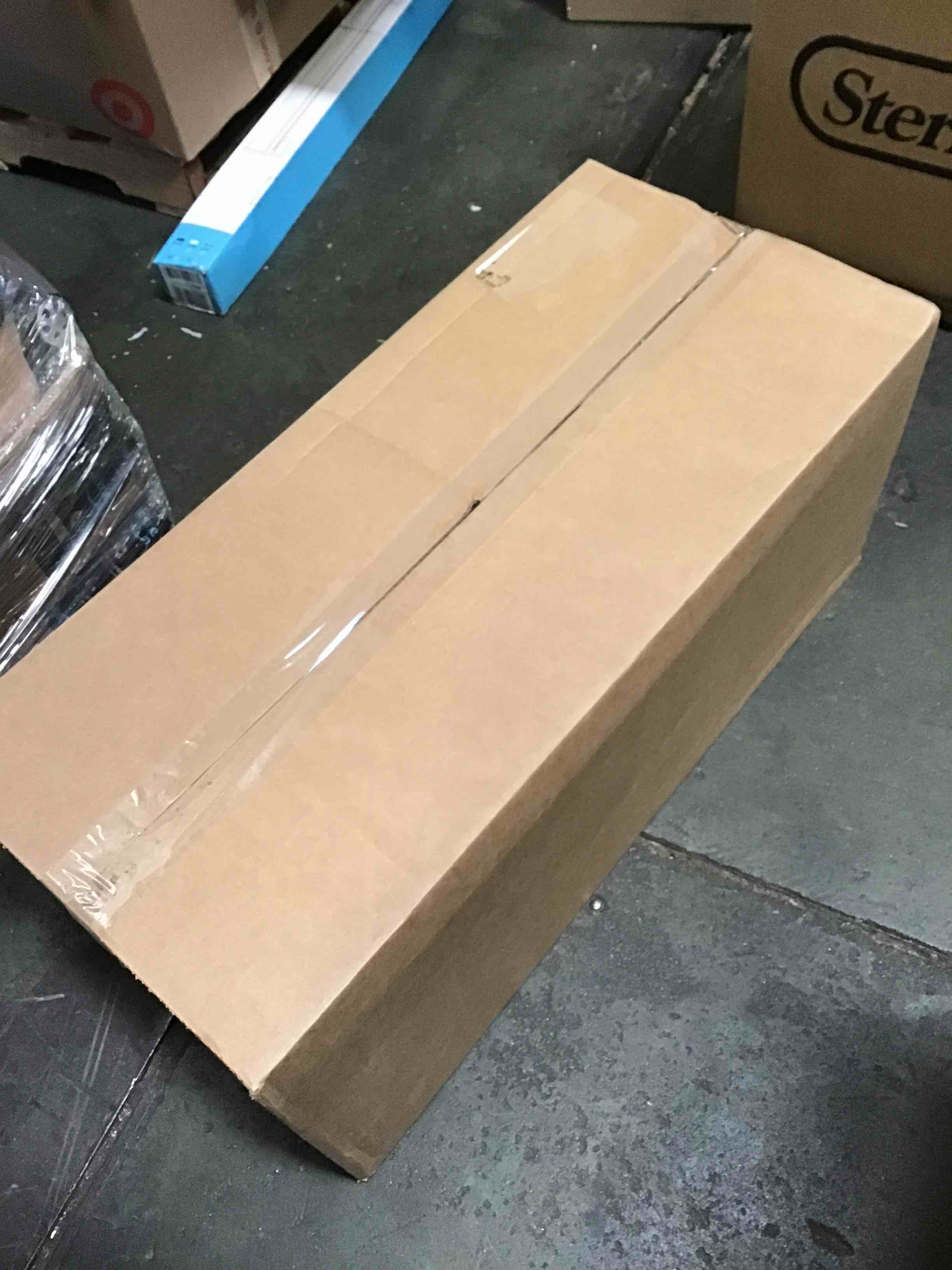 https://s3.amazonaws.com/lotting-images-prod/bidfta/RED5652421_1699031748496.jpeg