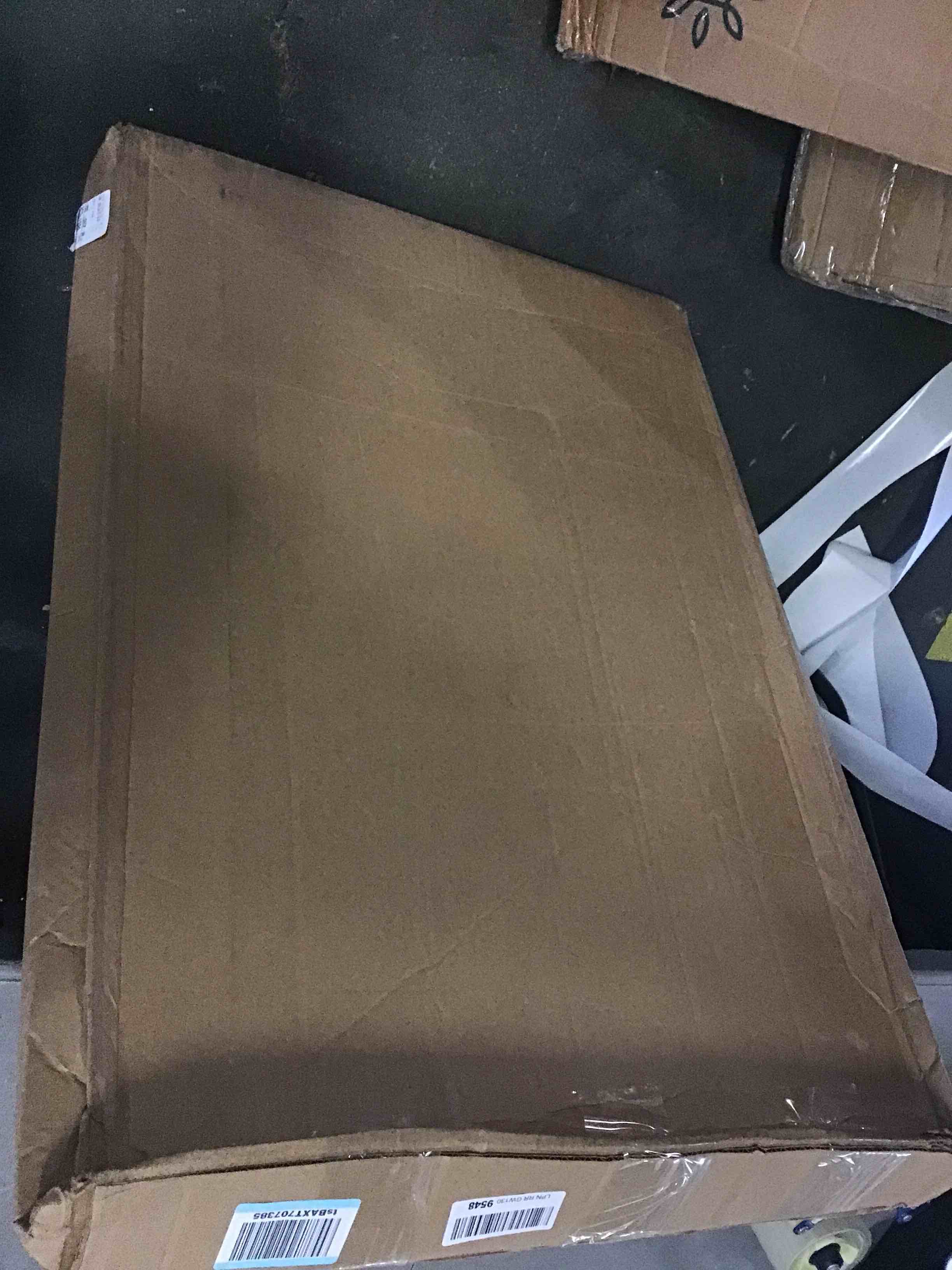https://s3.amazonaws.com/lotting-images-prod/bidfta/RED5652710_1698077611689.jpeg