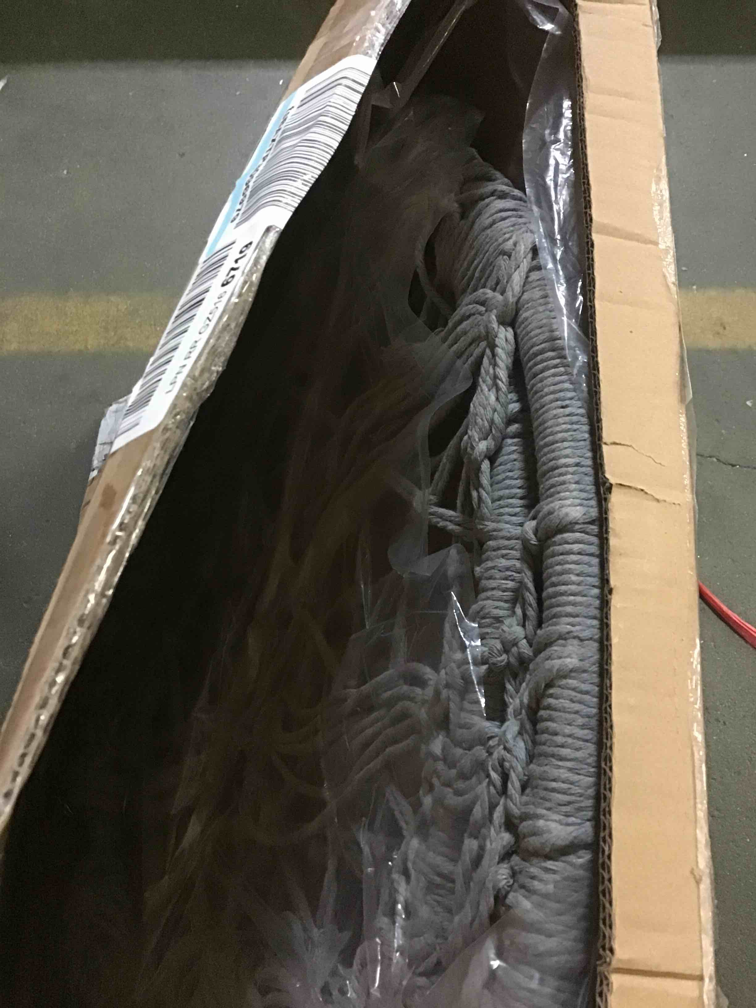 https://s3.amazonaws.com/lotting-images-prod/bidfta/RED5653133_1698251014022.jpeg