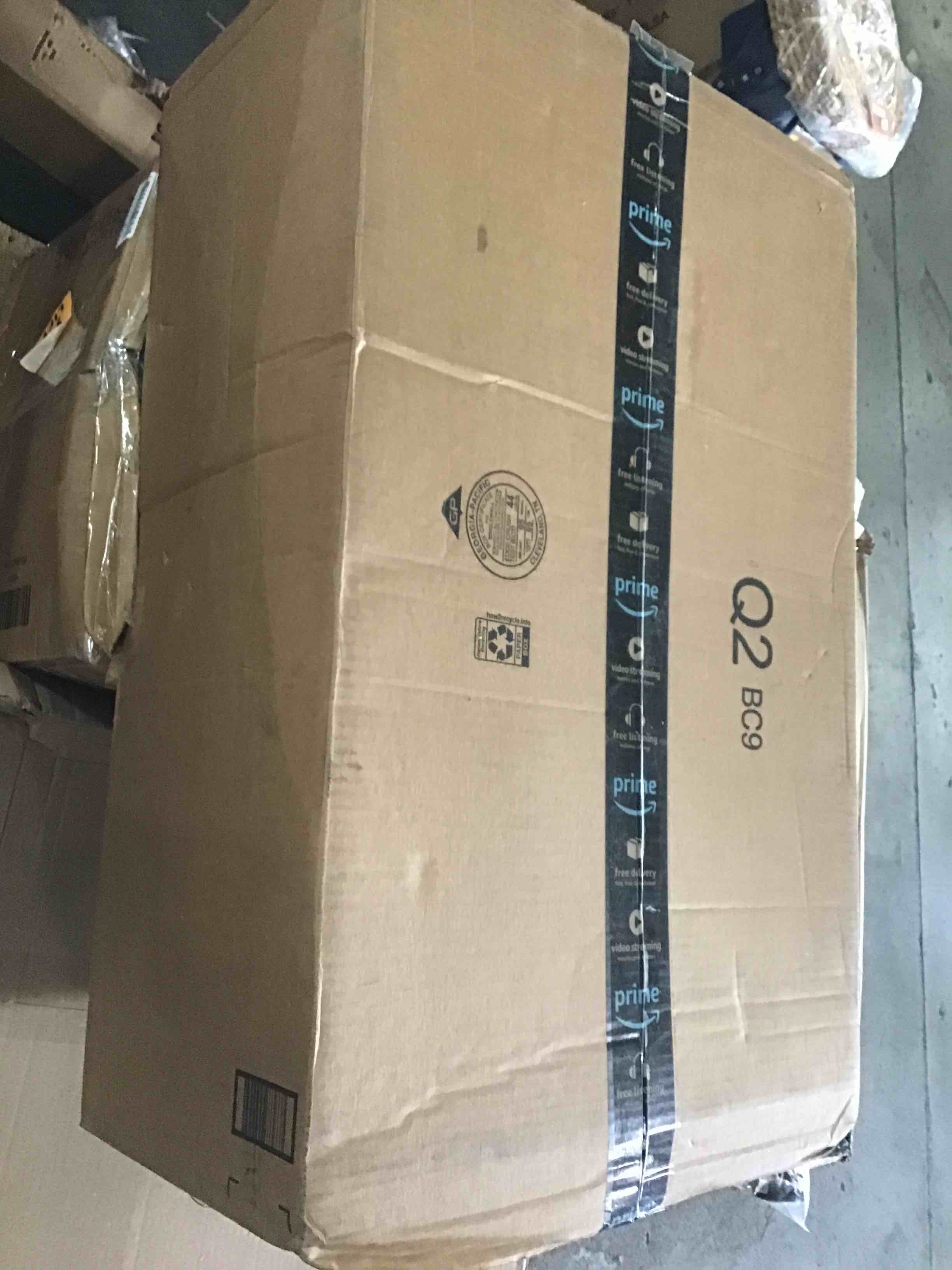 https://s3.amazonaws.com/lotting-images-prod/bidfta/RED5653320_1698337983291.jpeg