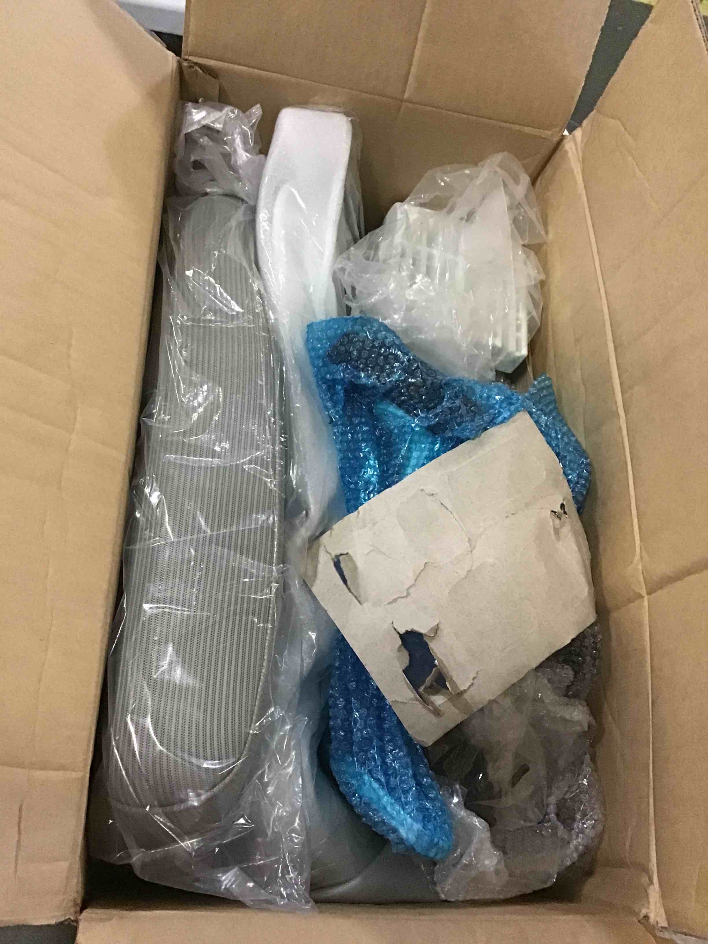 https://s3.amazonaws.com/lotting-images-prod/bidfta/RED5653381_1699276669748.jpeg