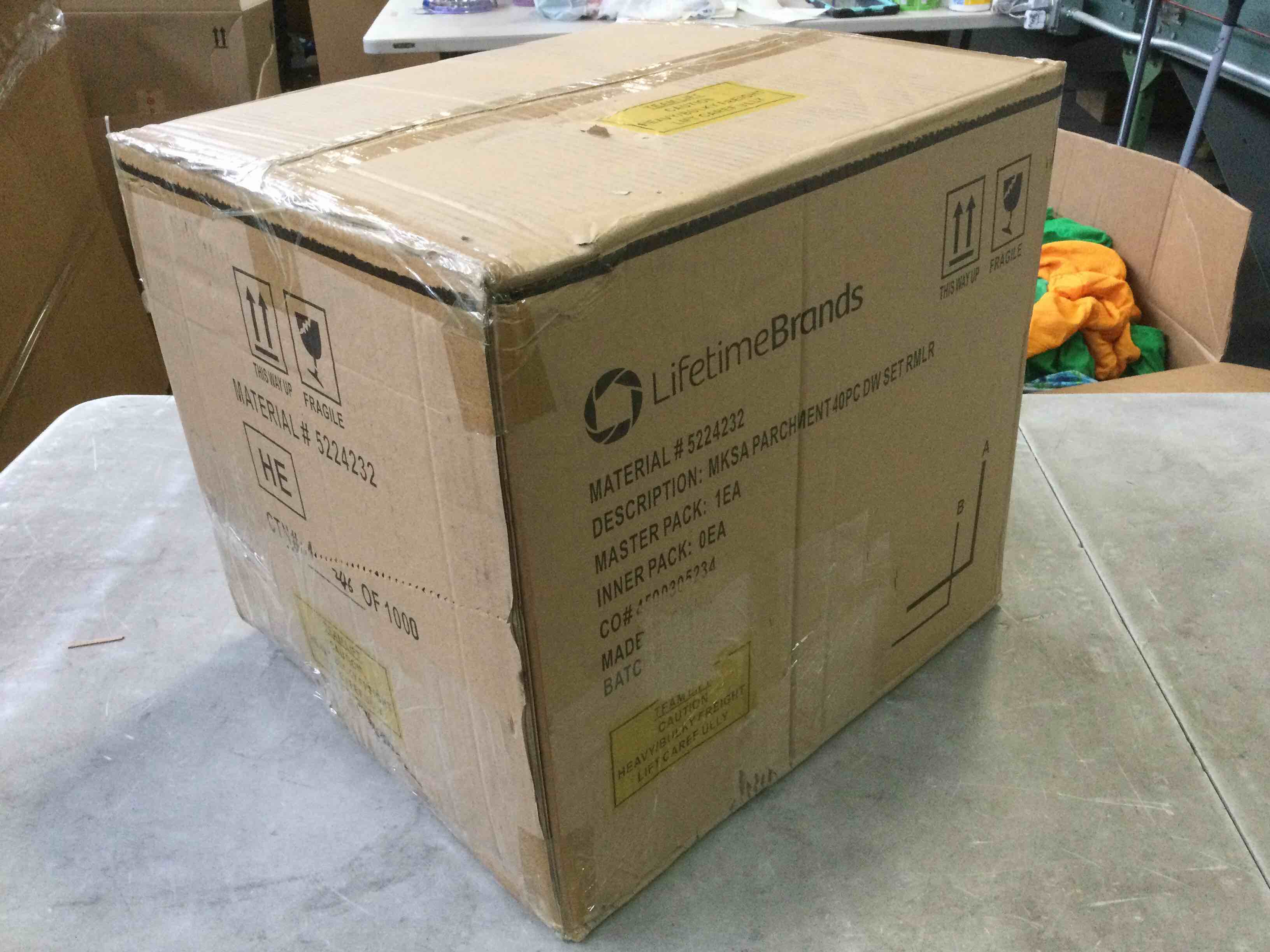 https://s3.amazonaws.com/lotting-images-prod/bidfta/RED5653953_1697555425308.jpeg