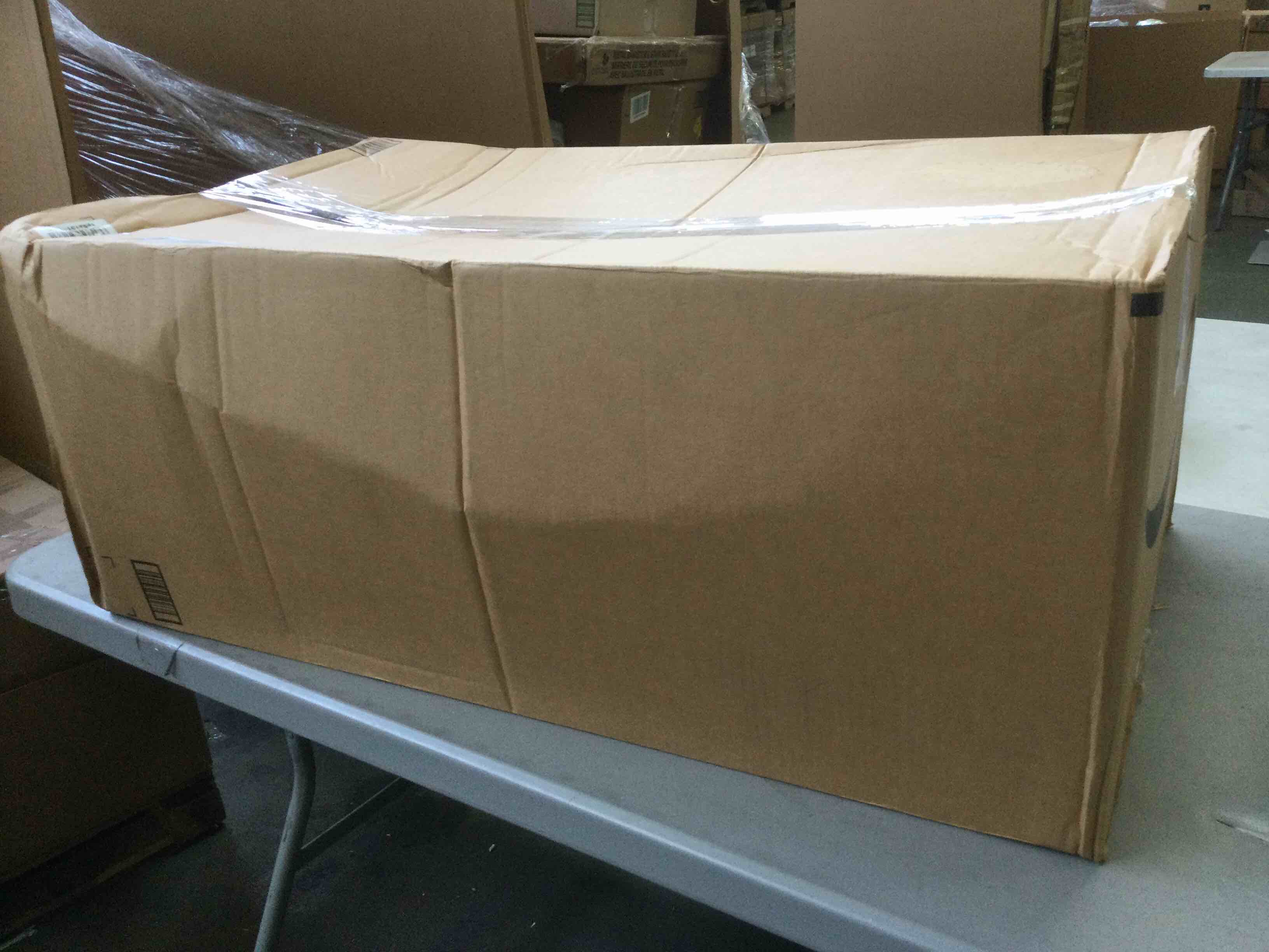 https://s3.amazonaws.com/lotting-images-prod/bidfta/RED5654084_1697651921615.jpeg