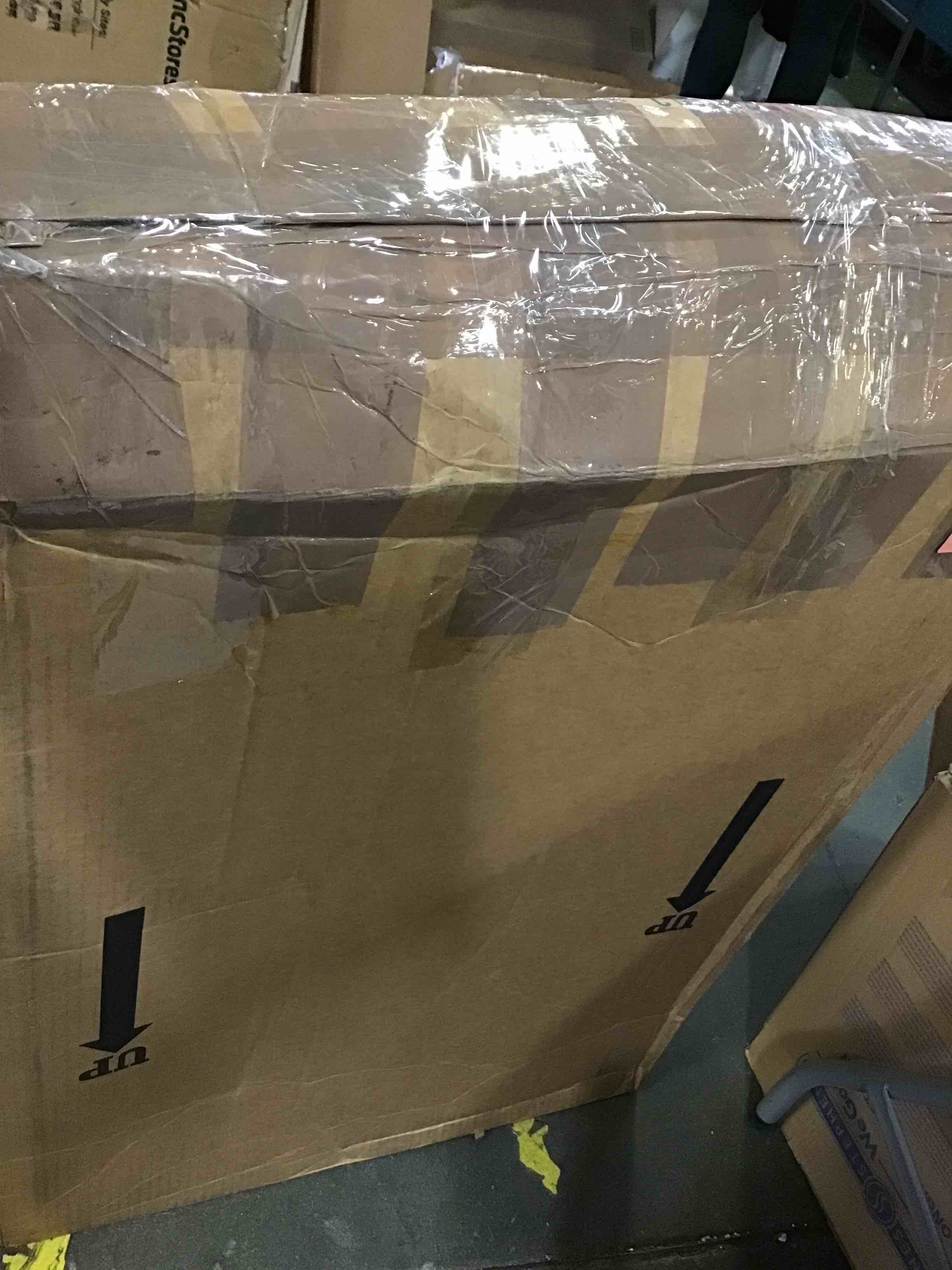 https://s3.amazonaws.com/lotting-images-prod/bidfta/RED5657542_1698337723956.jpeg