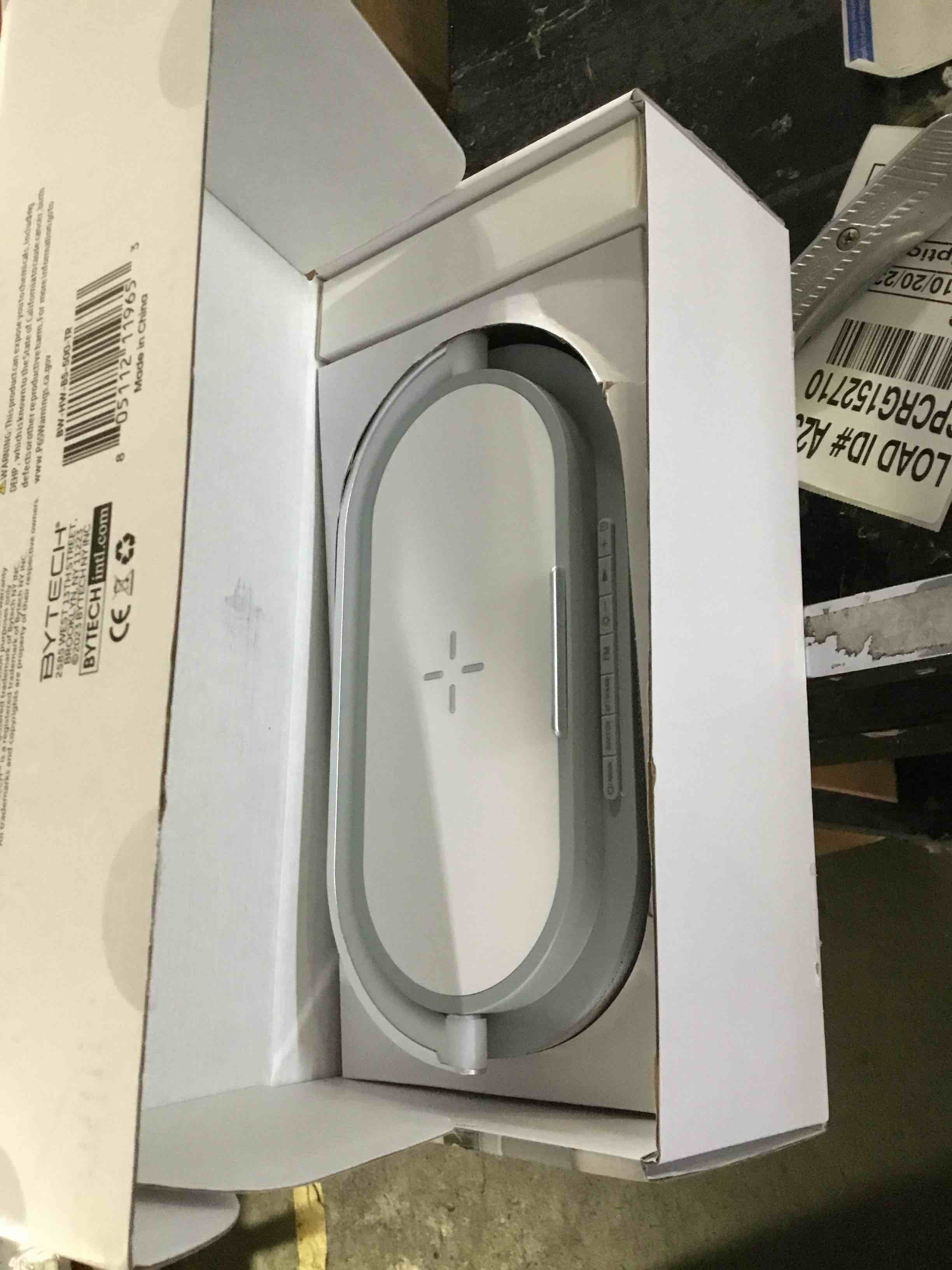 https://s3.amazonaws.com/lotting-images-prod/bidfta/RED5659430_1698082177518.jpeg