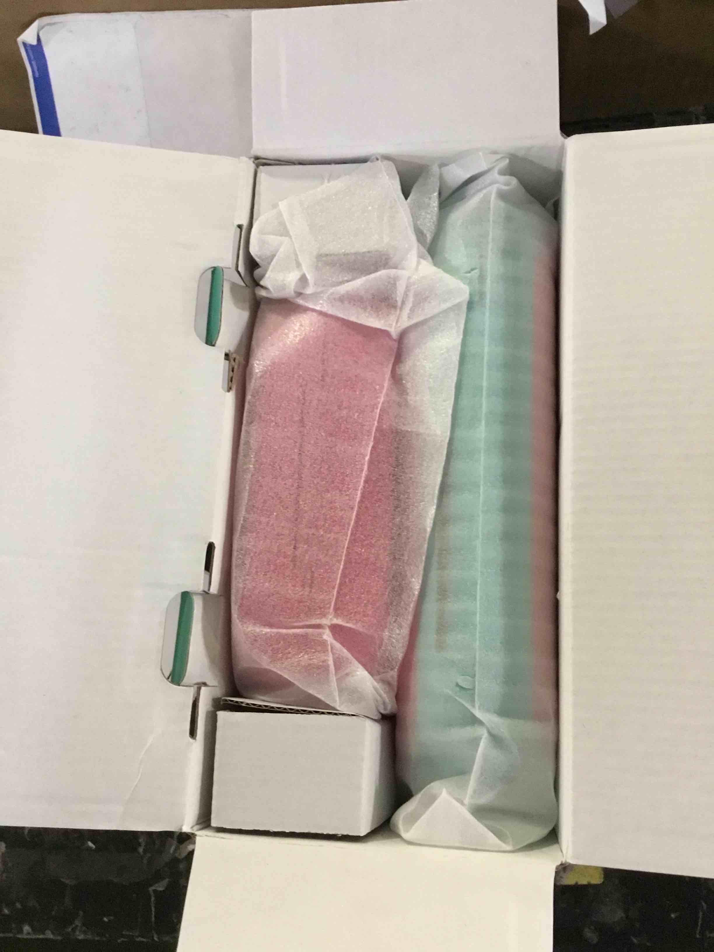 https://s3.amazonaws.com/lotting-images-prod/bidfta/RED5659431_1698082320861.jpeg