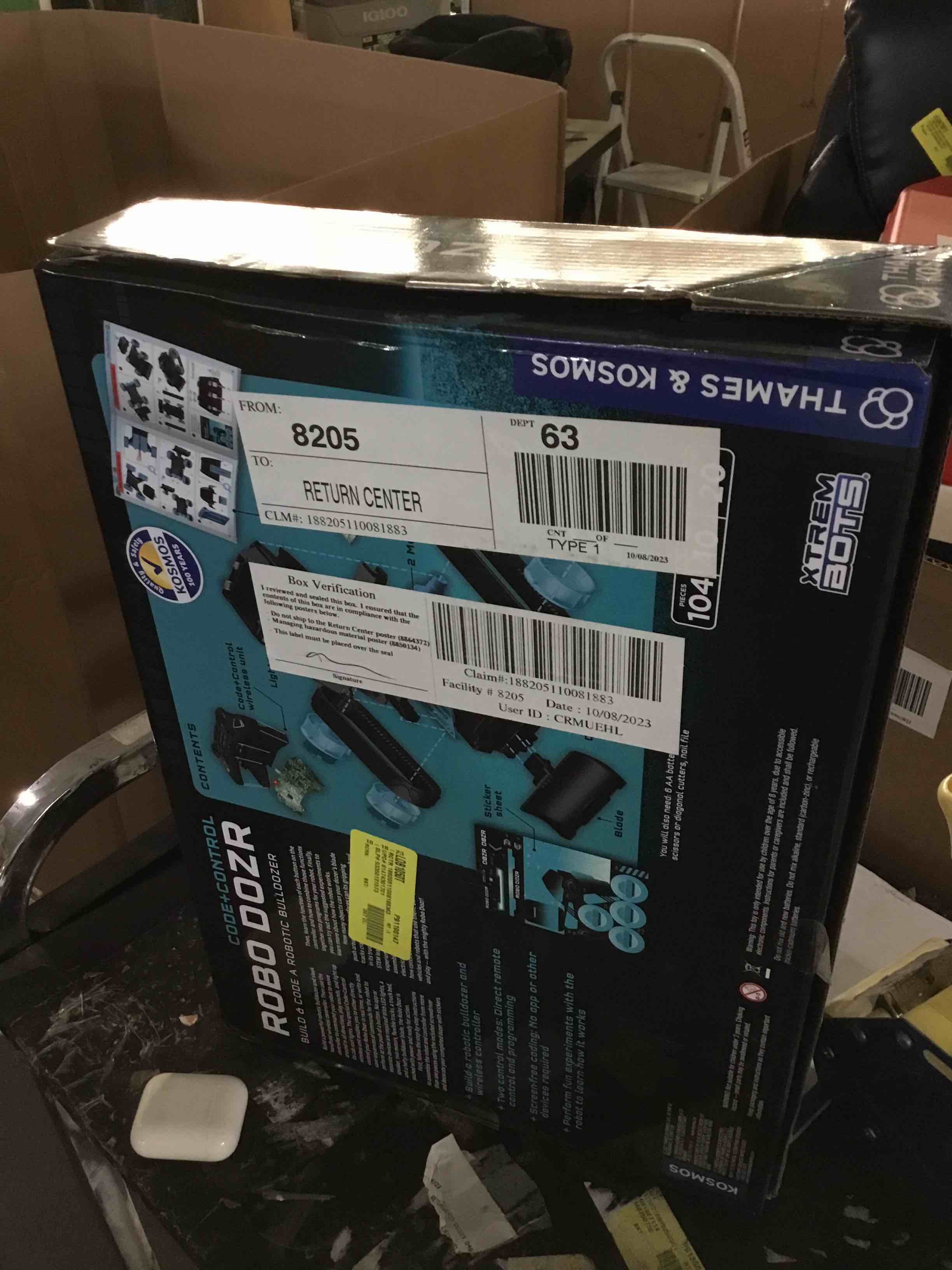 https://s3.amazonaws.com/lotting-images-prod/bidfta/RED5659446_1698085186041.jpeg