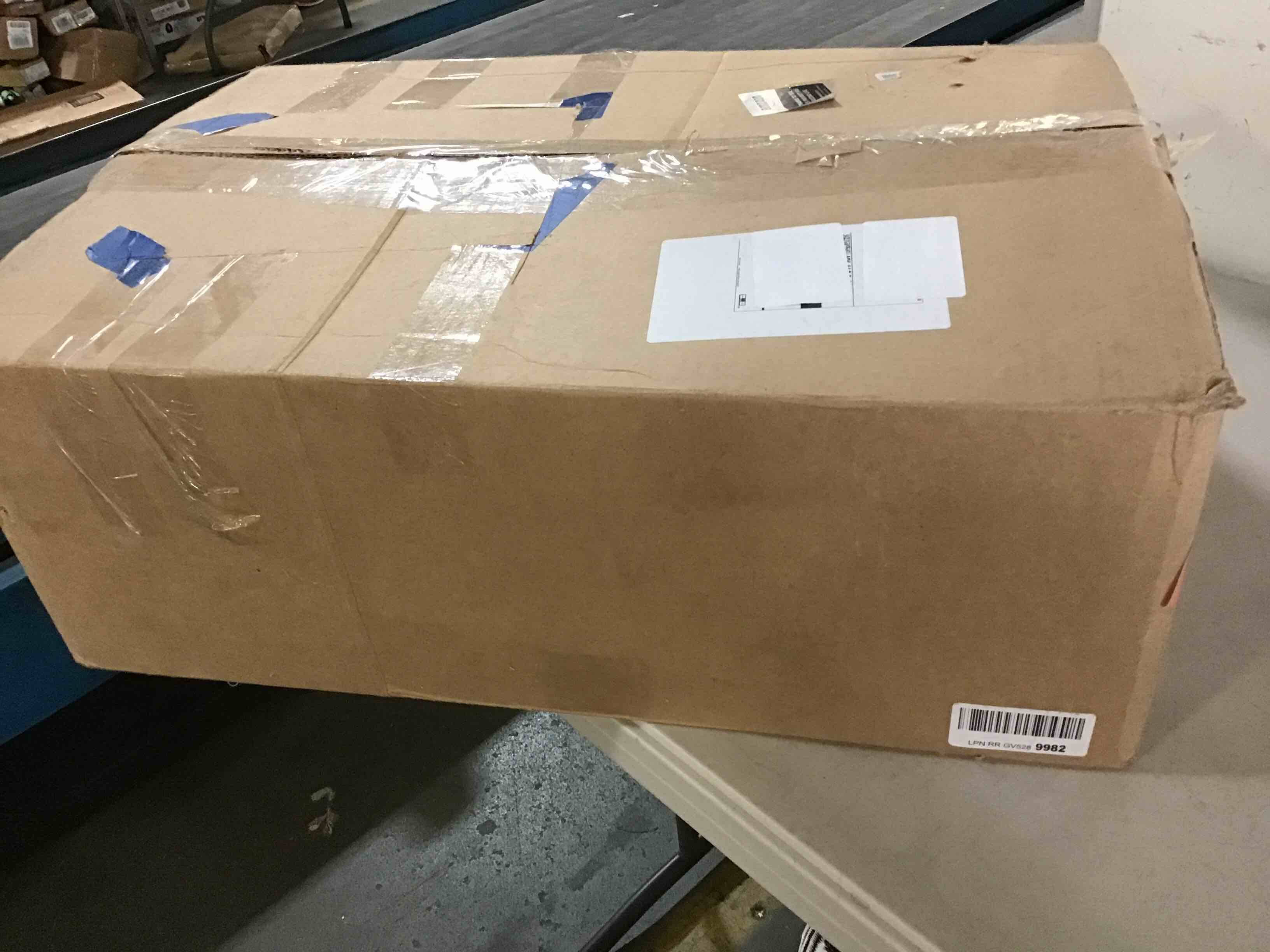 https://s3.amazonaws.com/lotting-images-prod/bidfta/RED5660029_1696008278236.jpeg