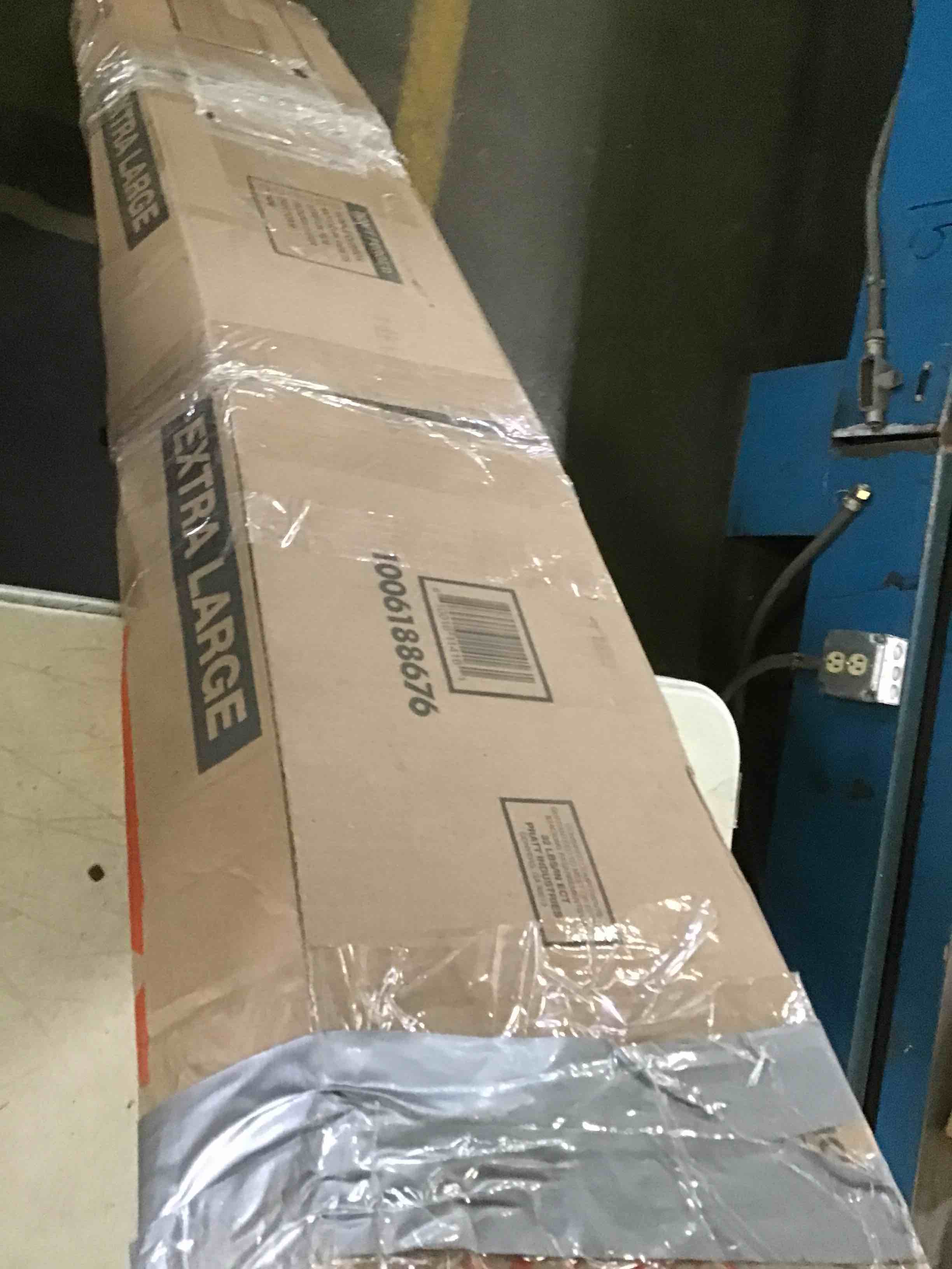 https://s3.amazonaws.com/lotting-images-prod/bidfta/RED5660715_1697211106779.jpeg