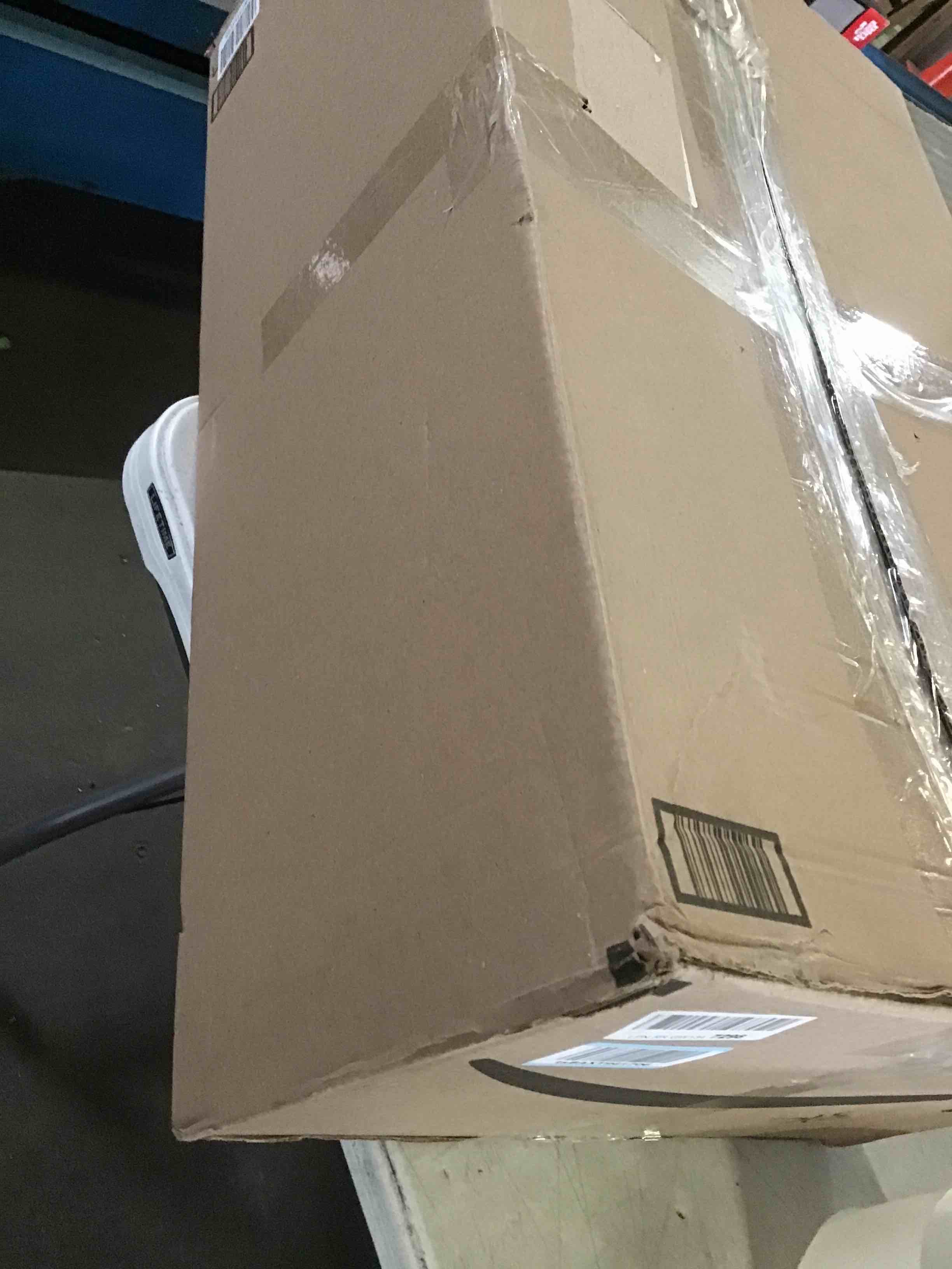 https://s3.amazonaws.com/lotting-images-prod/bidfta/RED5660735_1697214137659.jpeg