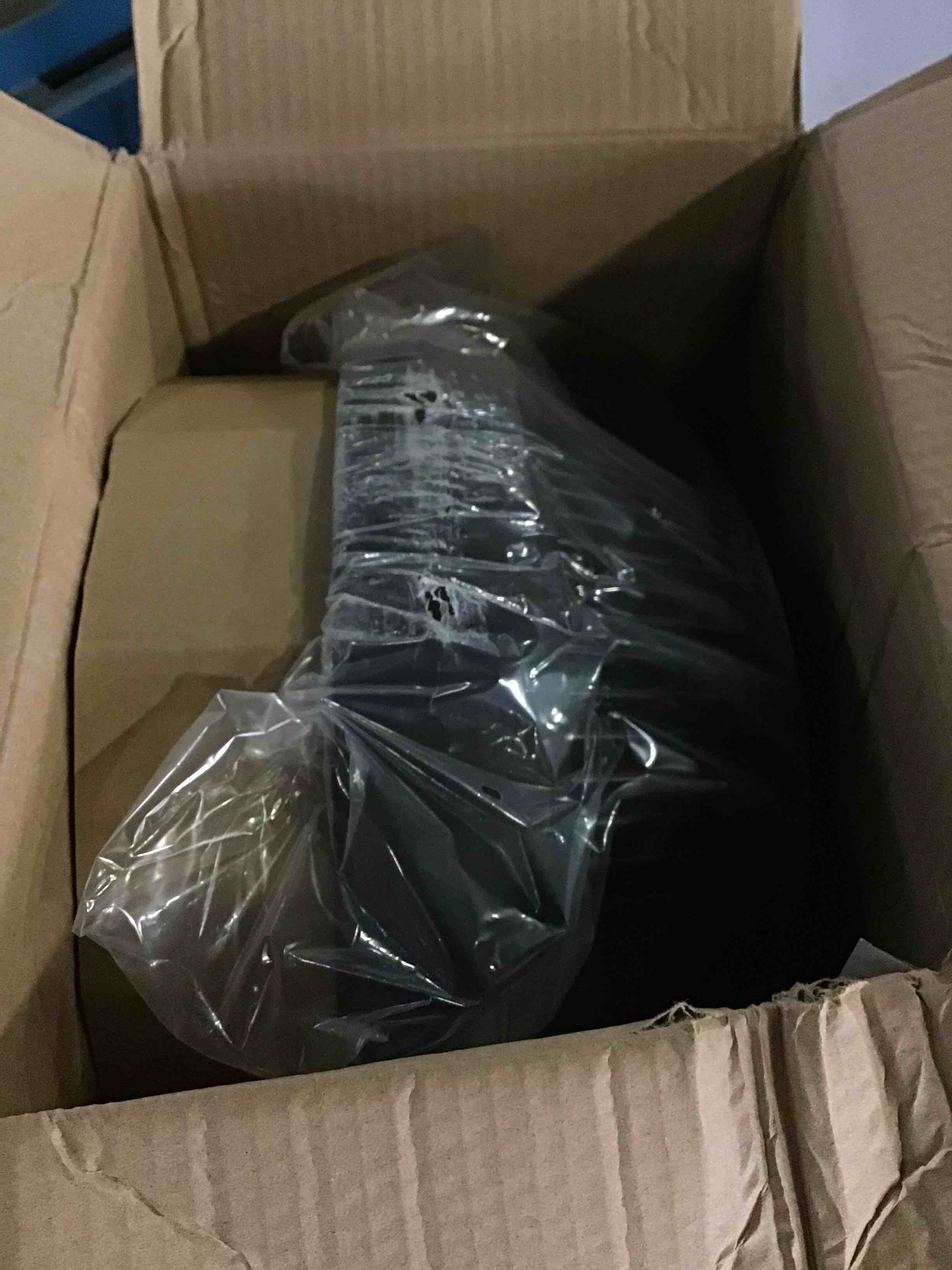 https://s3.amazonaws.com/lotting-images-prod/bidfta/RED5660876_1697294855211.jpeg