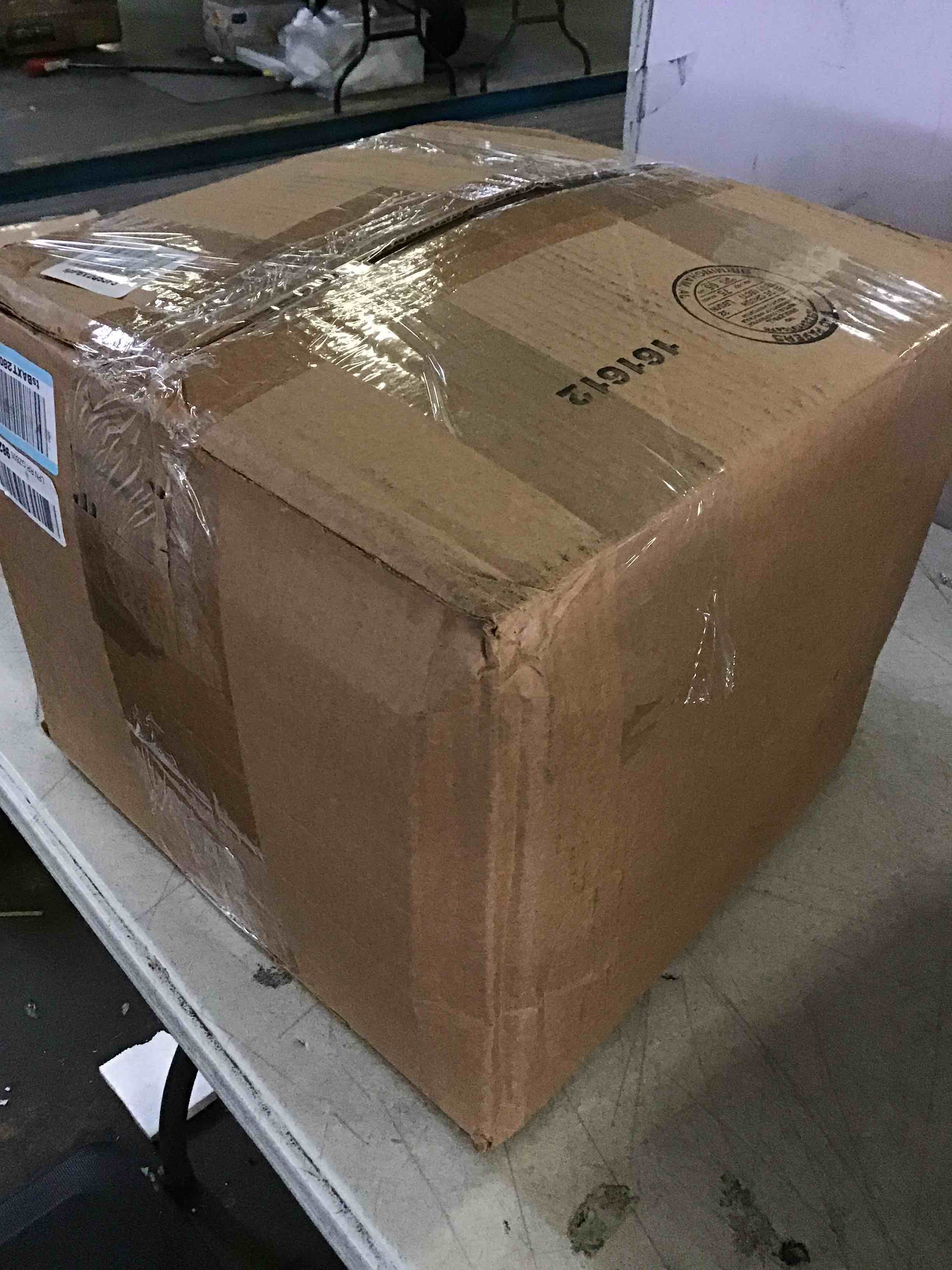 https://s3.amazonaws.com/lotting-images-prod/bidfta/RED5660909_1697300624461.jpeg