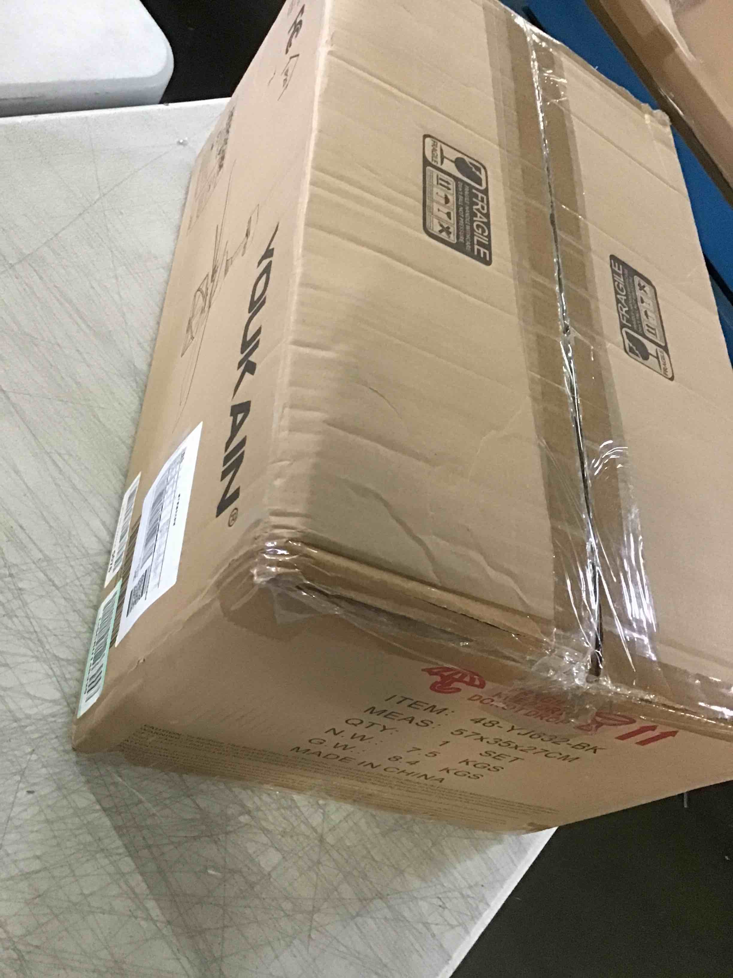 https://s3.amazonaws.com/lotting-images-prod/bidfta/RED5661027_1697469956143.jpeg
