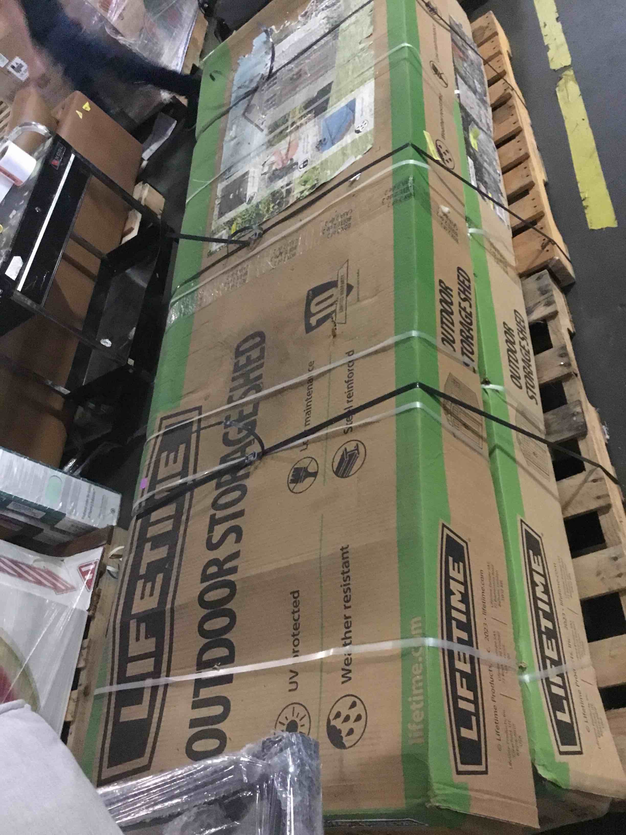 https://s3.amazonaws.com/lotting-images-prod/bidfta/RED5662217_1696509764663.jpeg