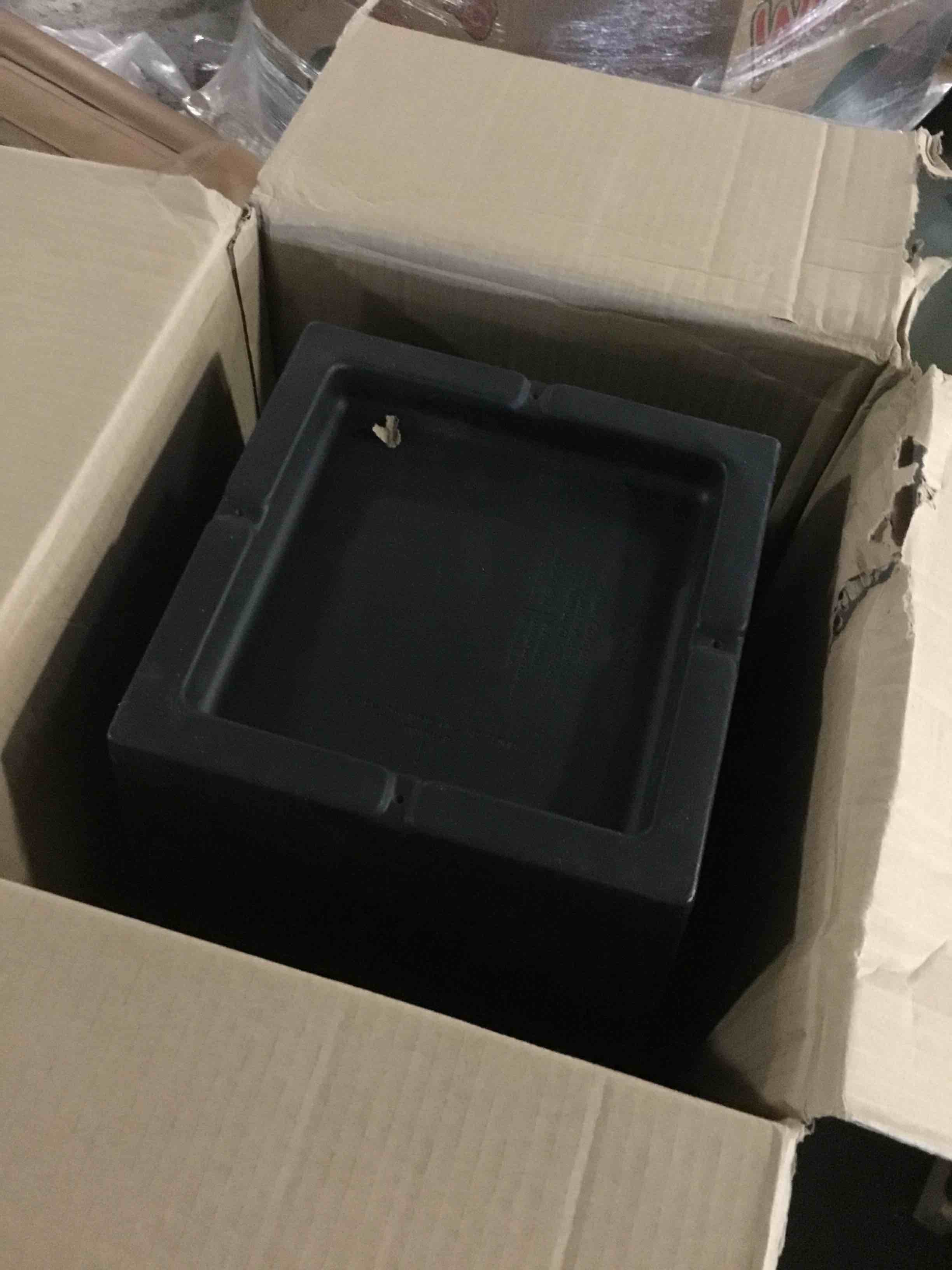 https://s3.amazonaws.com/lotting-images-prod/bidfta/RED5662219_1696510258967.jpeg
