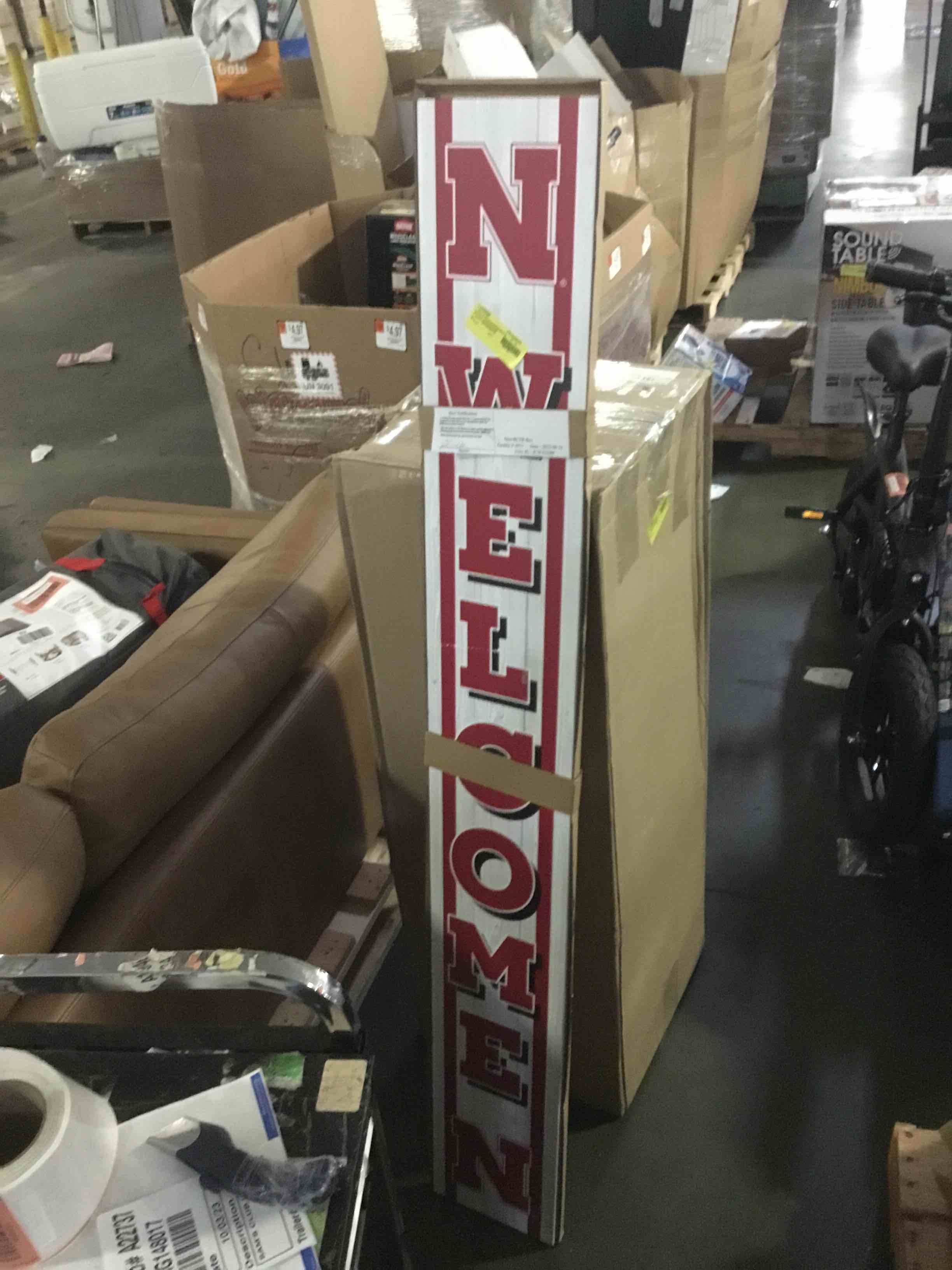 Logo Brands Officially Licensed NCAA Porch Greeter Sign (Nebraska Cornhuskers)
