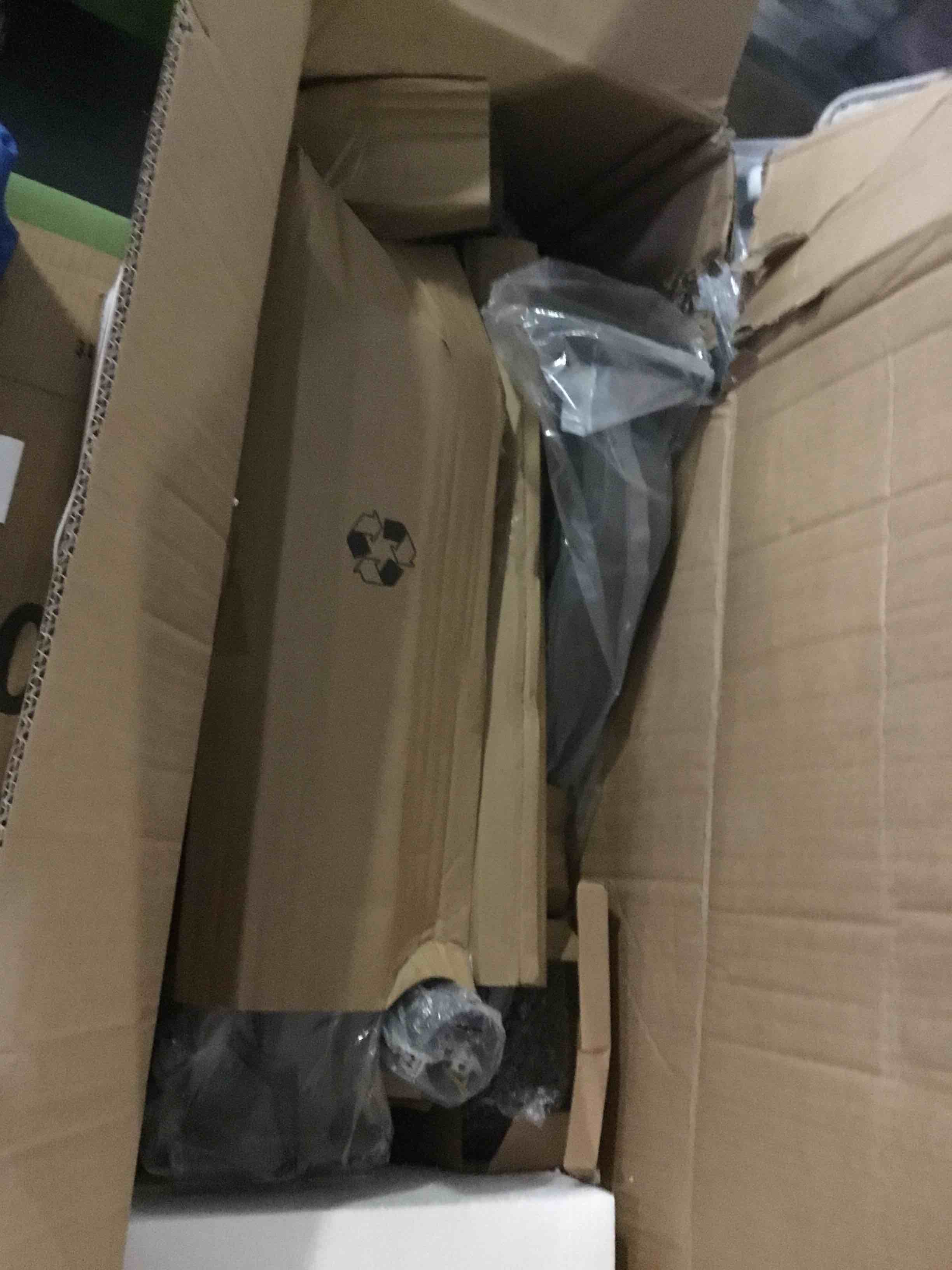 https://s3.amazonaws.com/lotting-images-prod/bidfta/RED5662228_1696512185553.jpeg