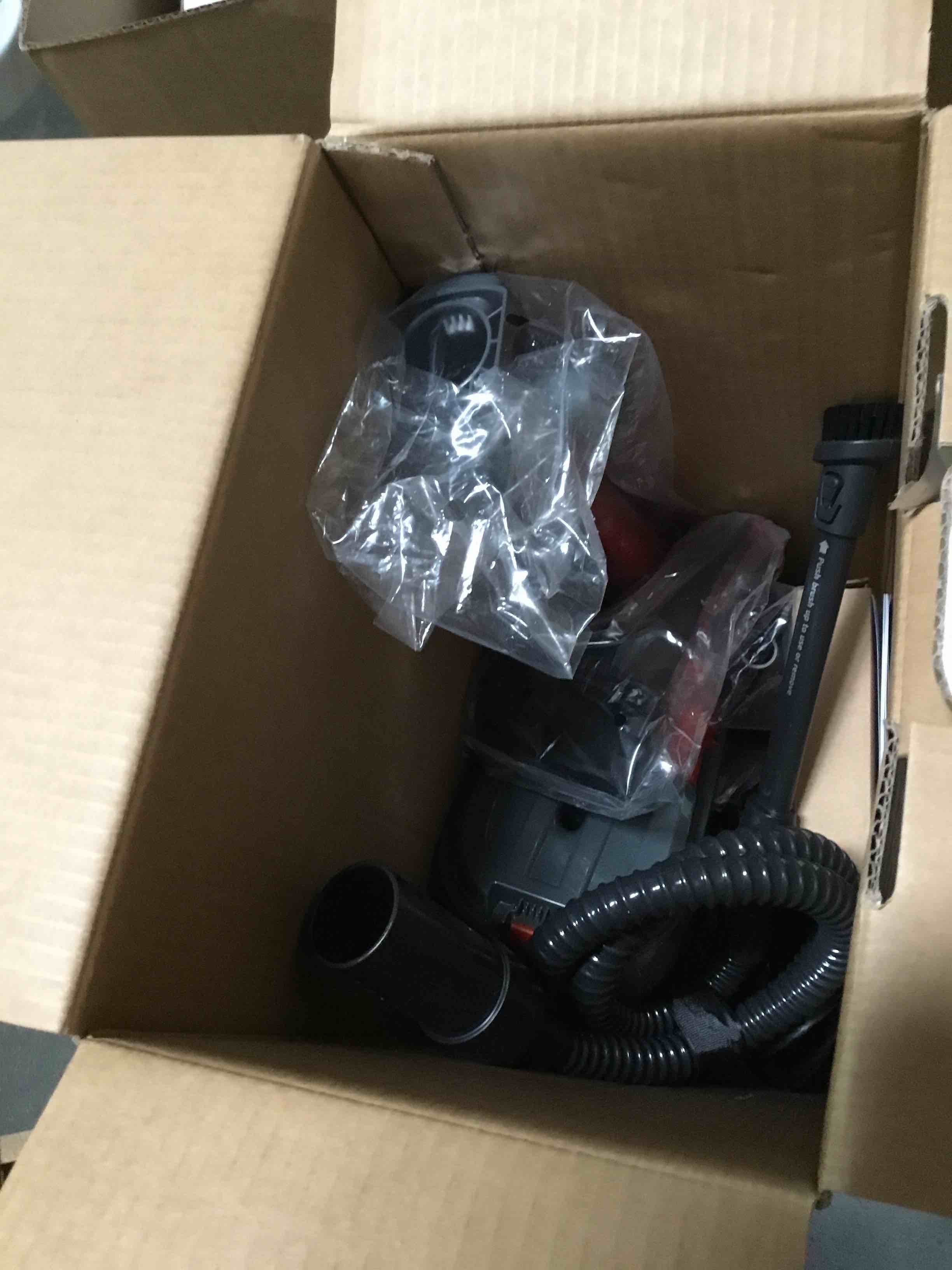 https://s3.amazonaws.com/lotting-images-prod/bidfta/RED5662901_1697054033206.jpeg