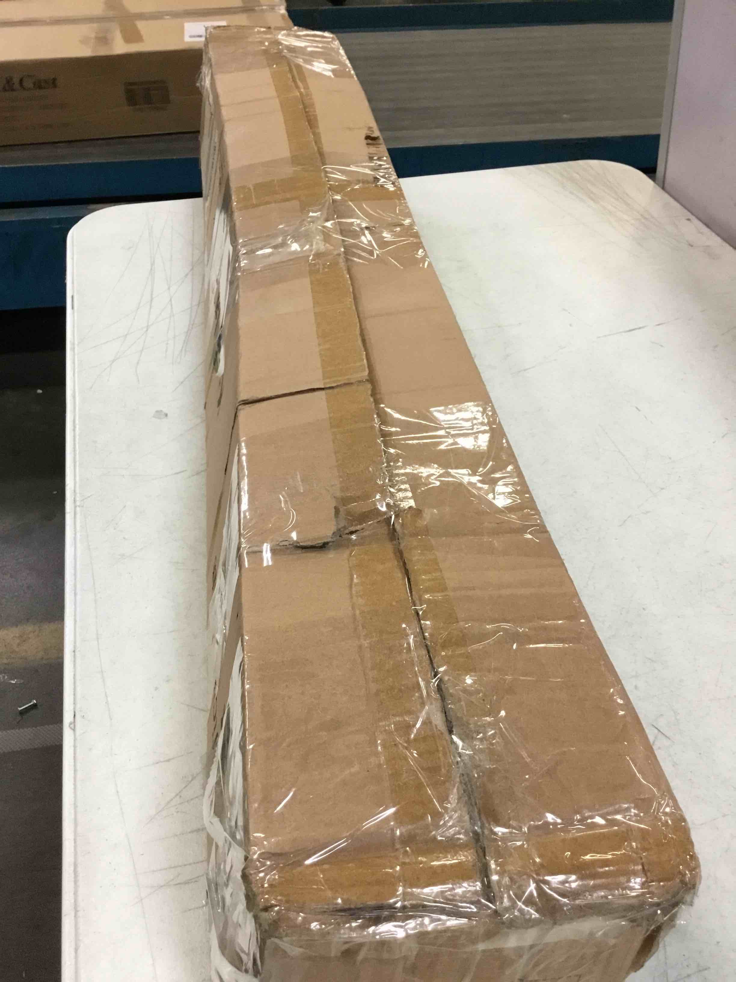 https://s3.amazonaws.com/lotting-images-prod/bidfta/RED5664524_1696263882344.jpeg