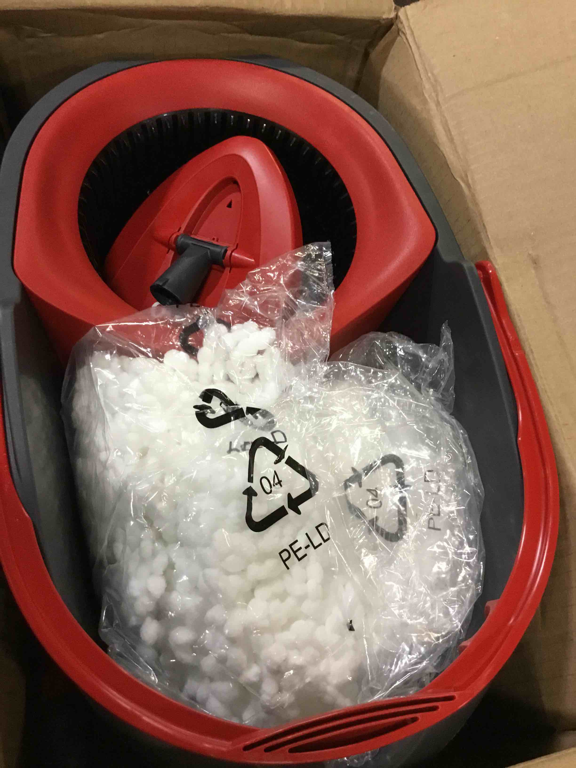 https://s3.amazonaws.com/lotting-images-prod/bidfta/RED5664599_1696336077153.jpeg