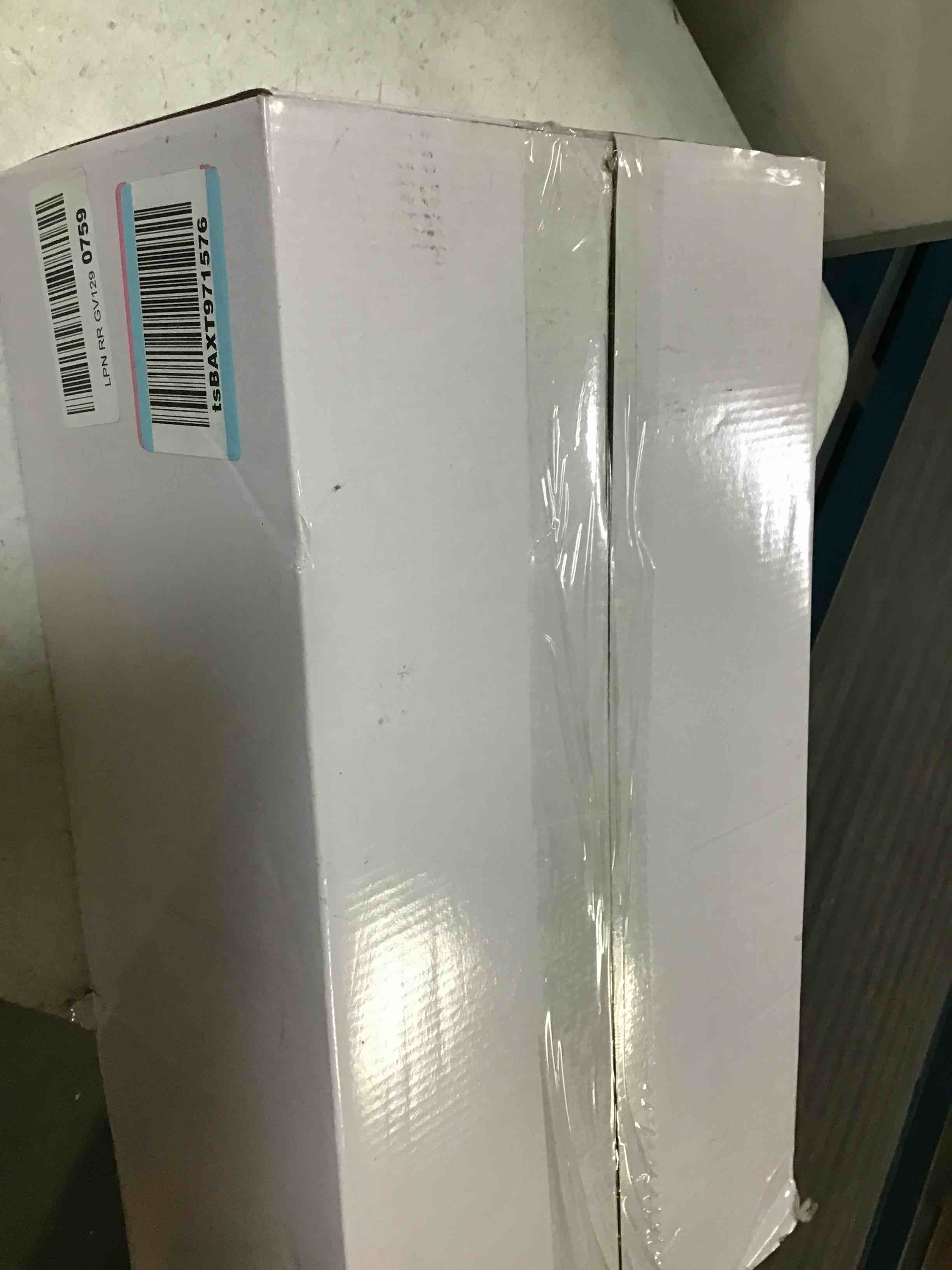 https://s3.amazonaws.com/lotting-images-prod/bidfta/RED5664737_1696271899785.jpeg