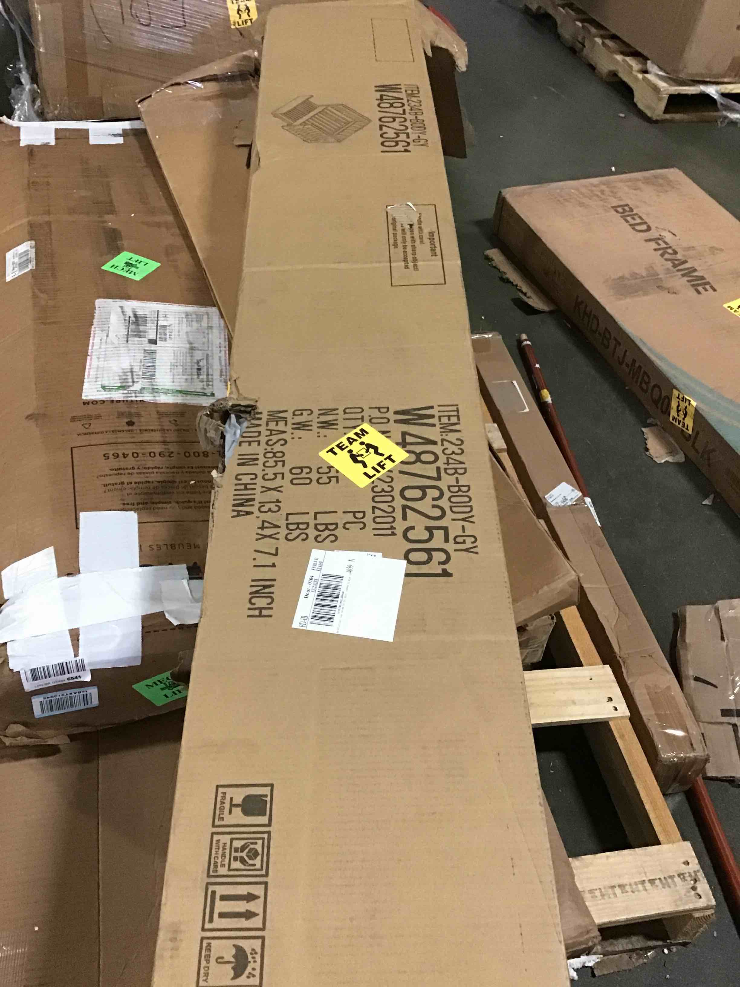 https://s3.amazonaws.com/lotting-images-prod/bidfta/RED5665088_1696961247097.jpeg