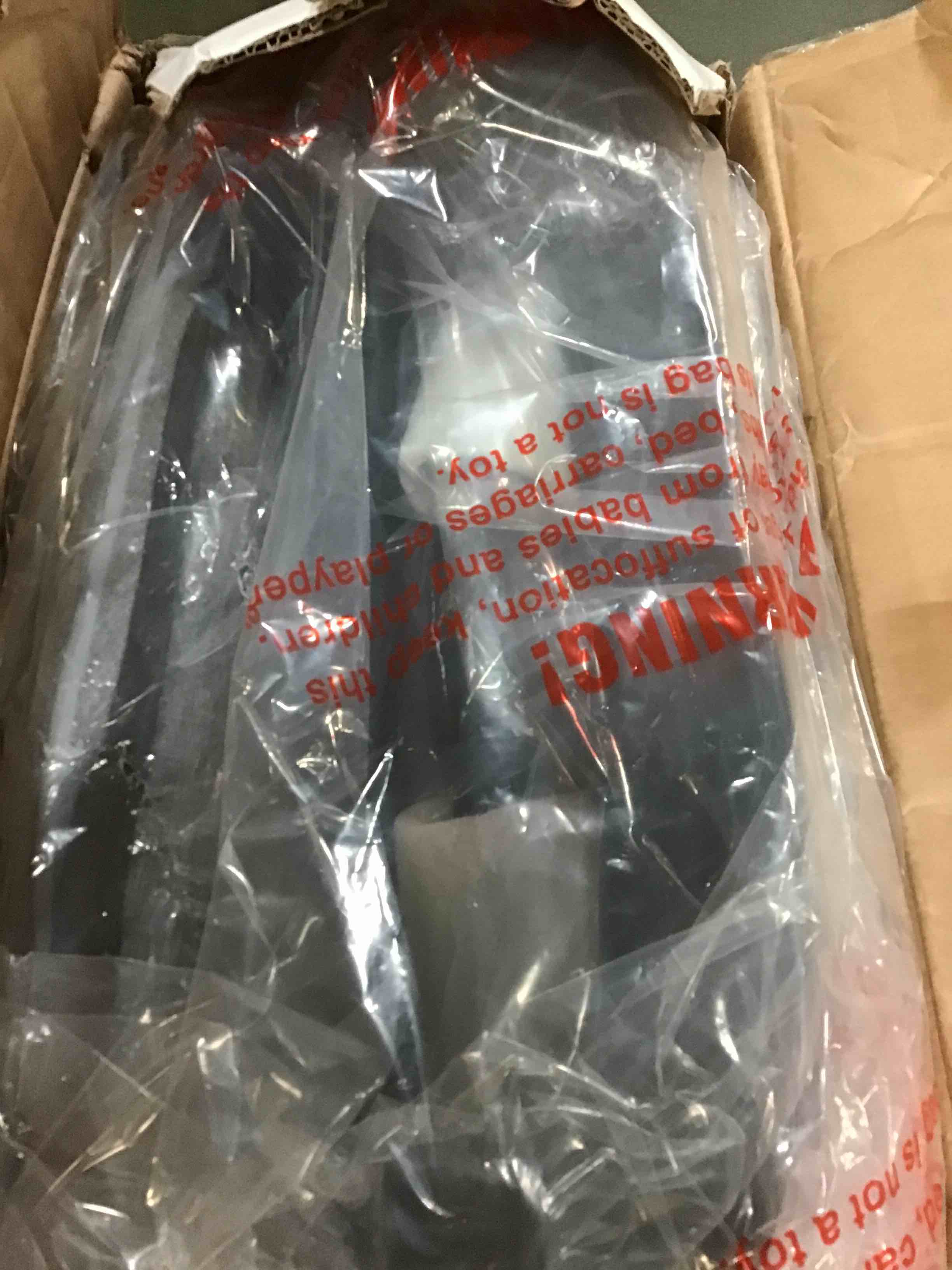 https://s3.amazonaws.com/lotting-images-prod/bidfta/RED5665155_1697026092644.jpeg
