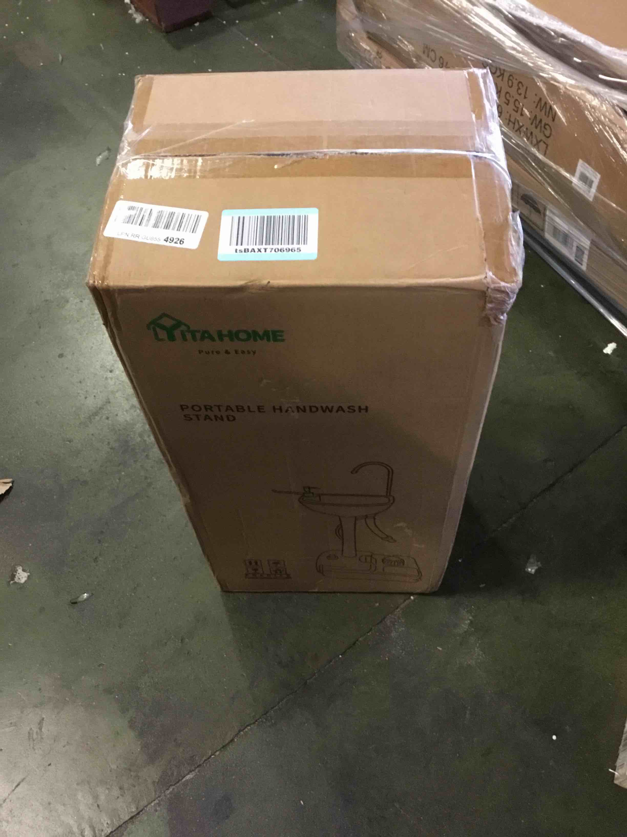 https://s3.amazonaws.com/lotting-images-prod/bidfta/RED5666551_1696352520630.jpeg